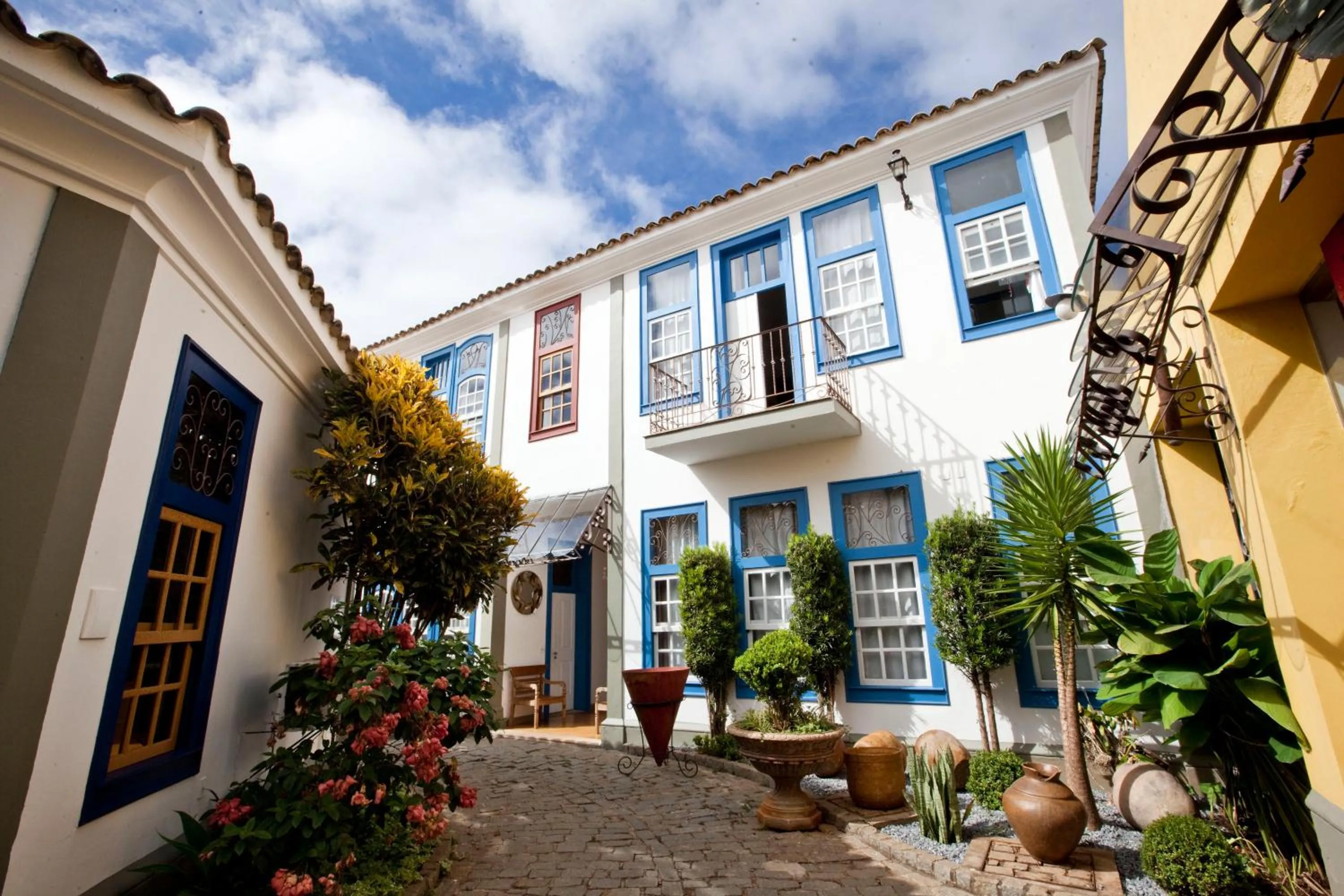 Facade/entrance in Pousada Pequena Tiradentes