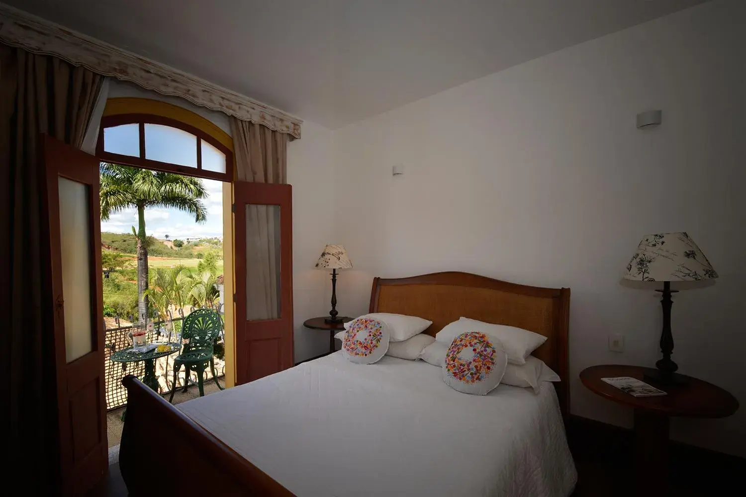 Double Room with Spa Bath in Pousada Pequena Tiradentes Double Room with Spa Bath in Pousada Pequena Tiradentes