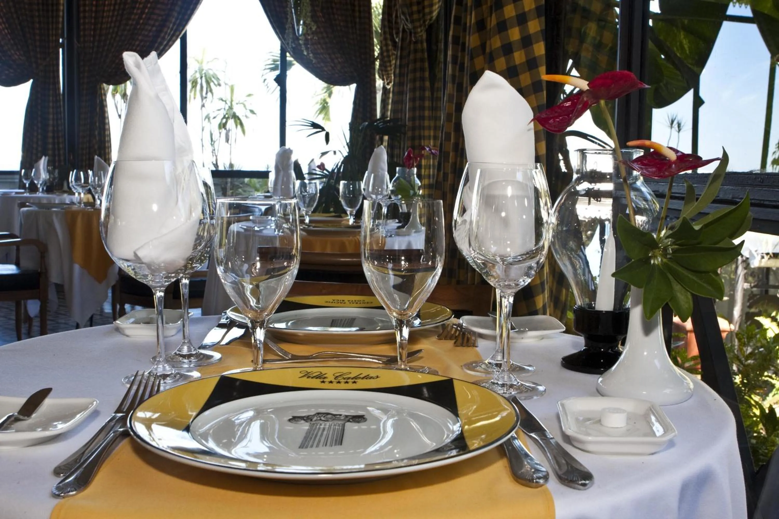 Restaurant/places to eat in Hotel Villa Caletas