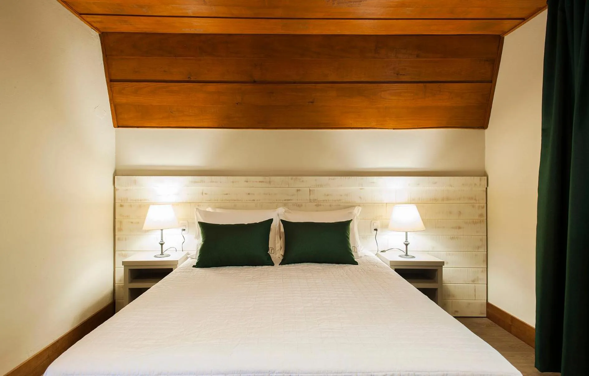 Bed in Hotel Fioreze Chalés