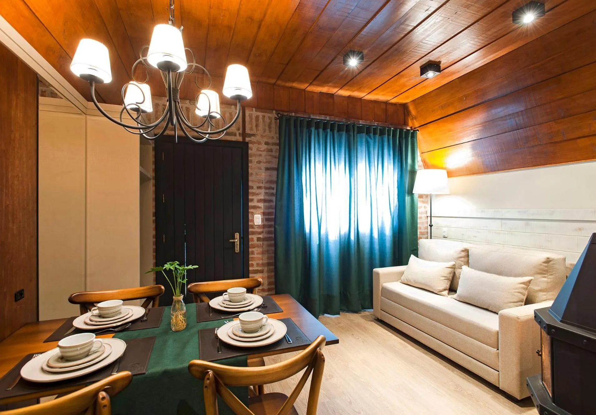 Seating area in Hotel Fioreze Chalés