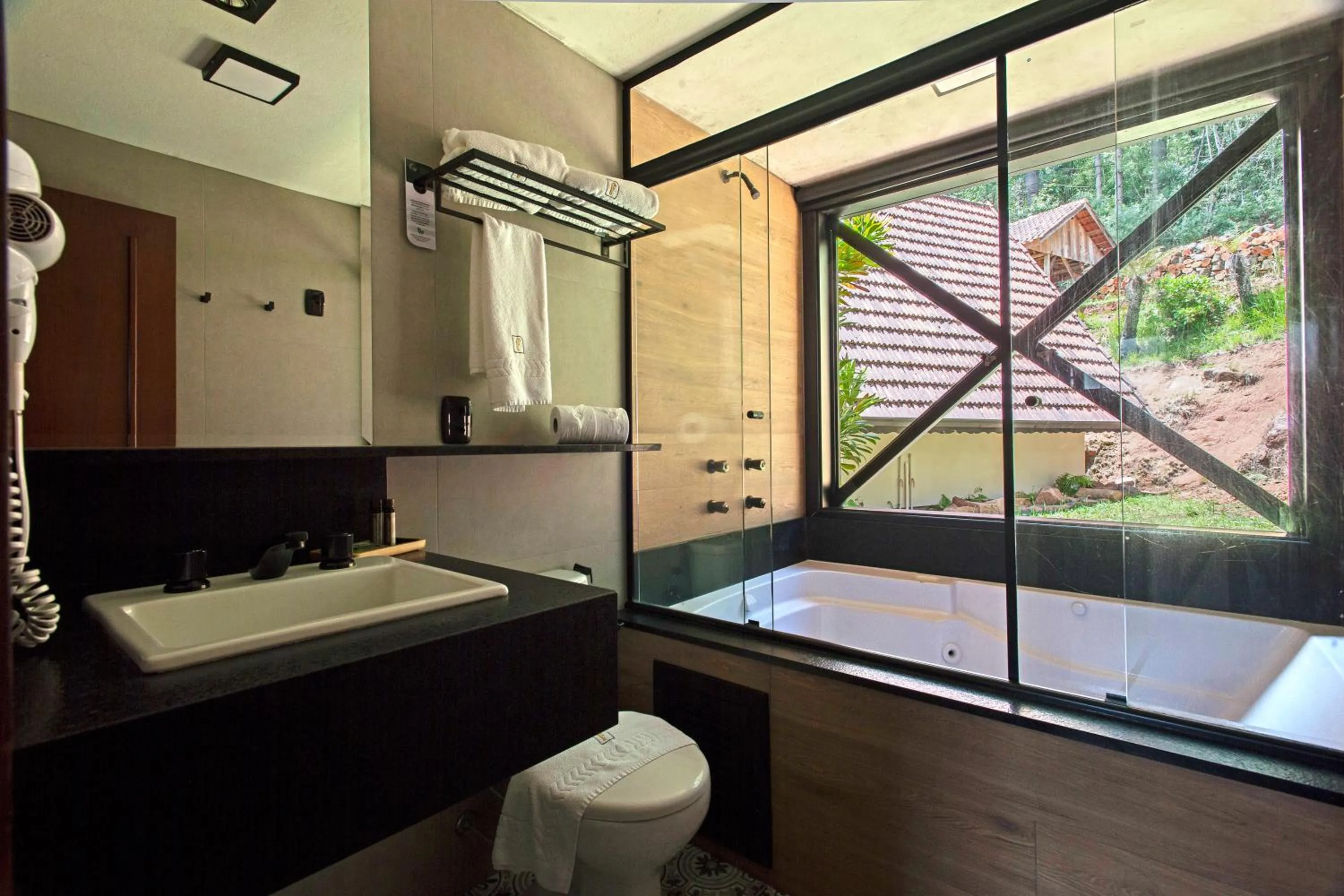 Hot Tub in Hotel Fioreze Chalés