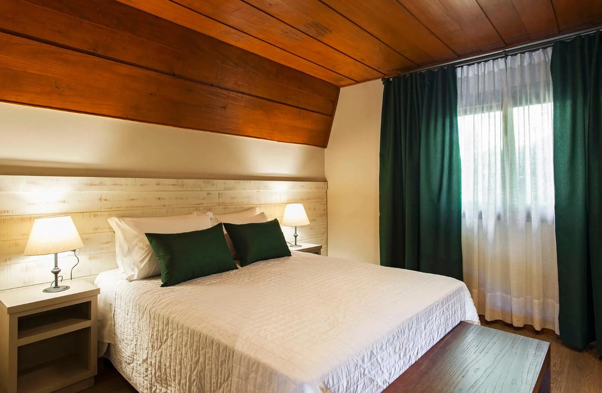 Bedroom, Bed in Hotel Fioreze Chalés