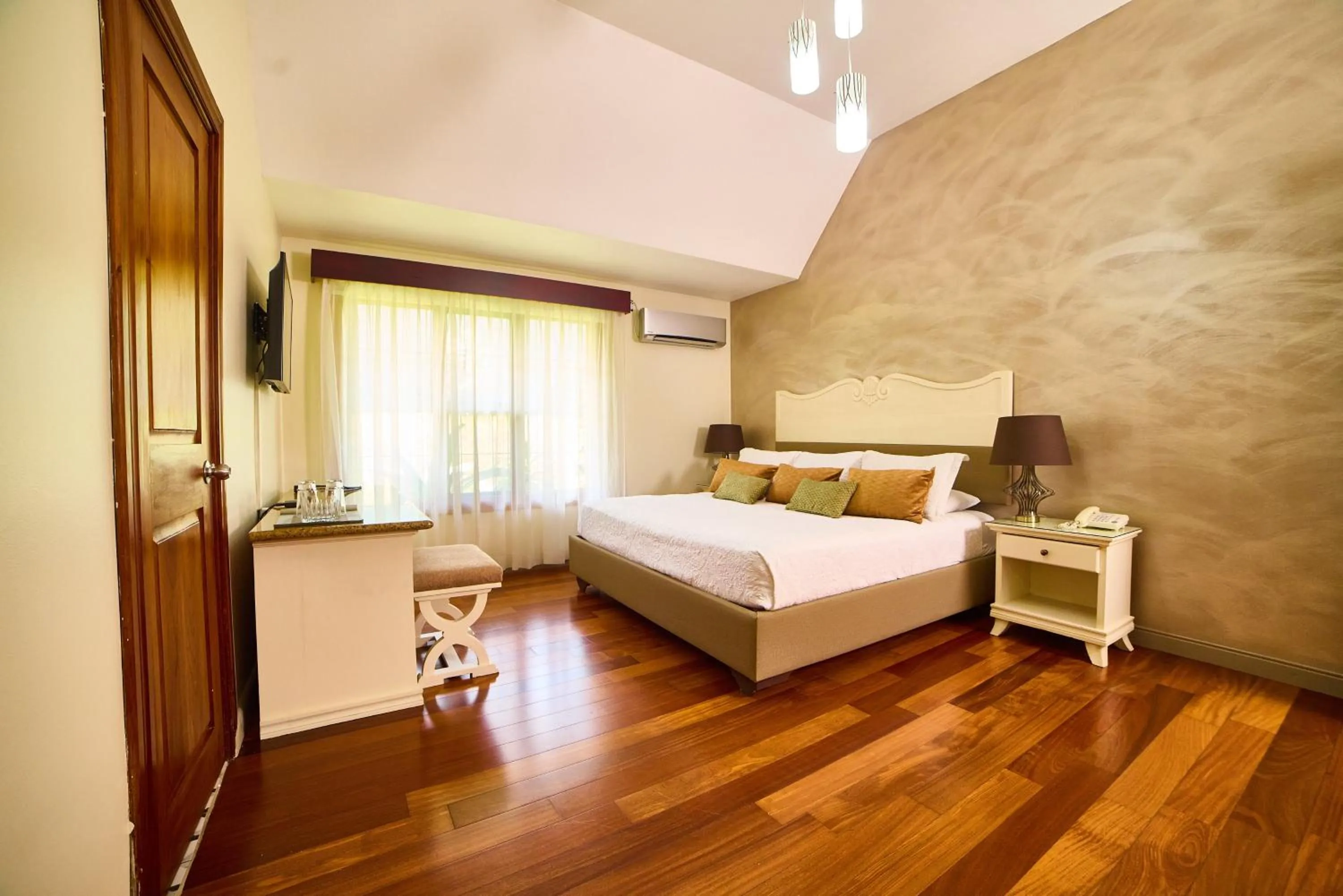 Bed in El Rodeo Estancia Boutique Hotel & Steakhouse