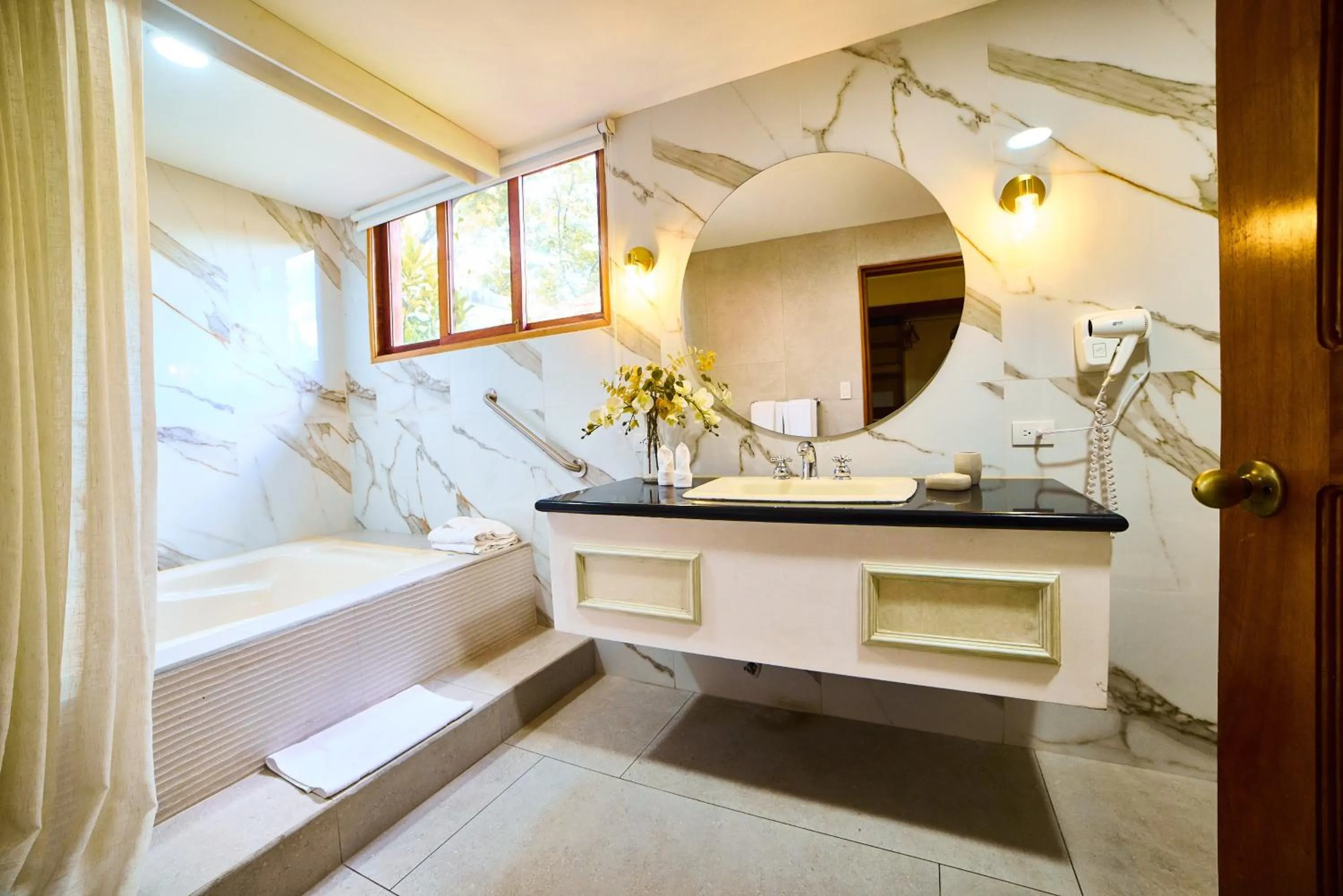 Bathroom in El Rodeo Estancia Boutique Hotel & Steakhouse