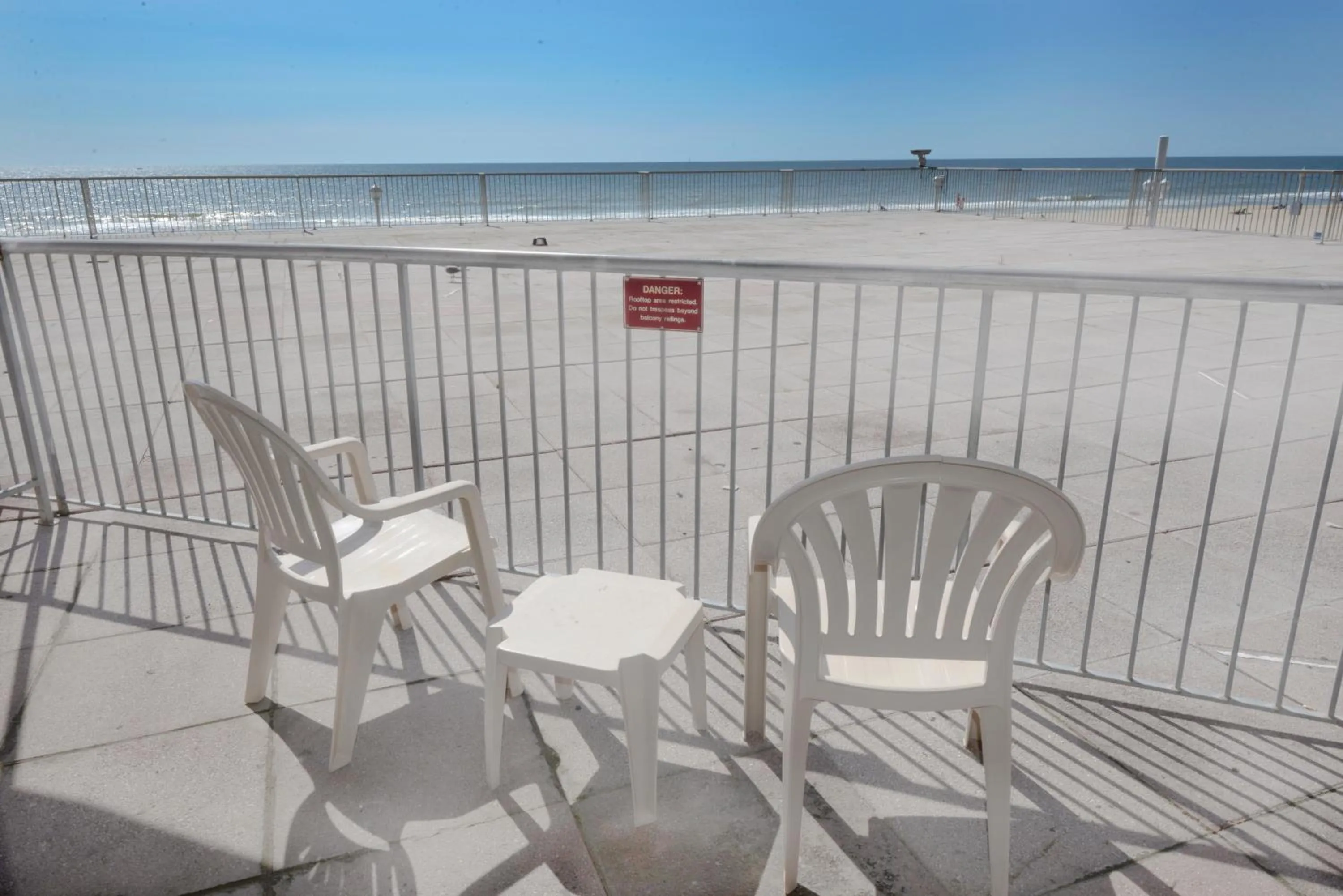 Seating area in Grand Hotel Ocean City Oceanfront