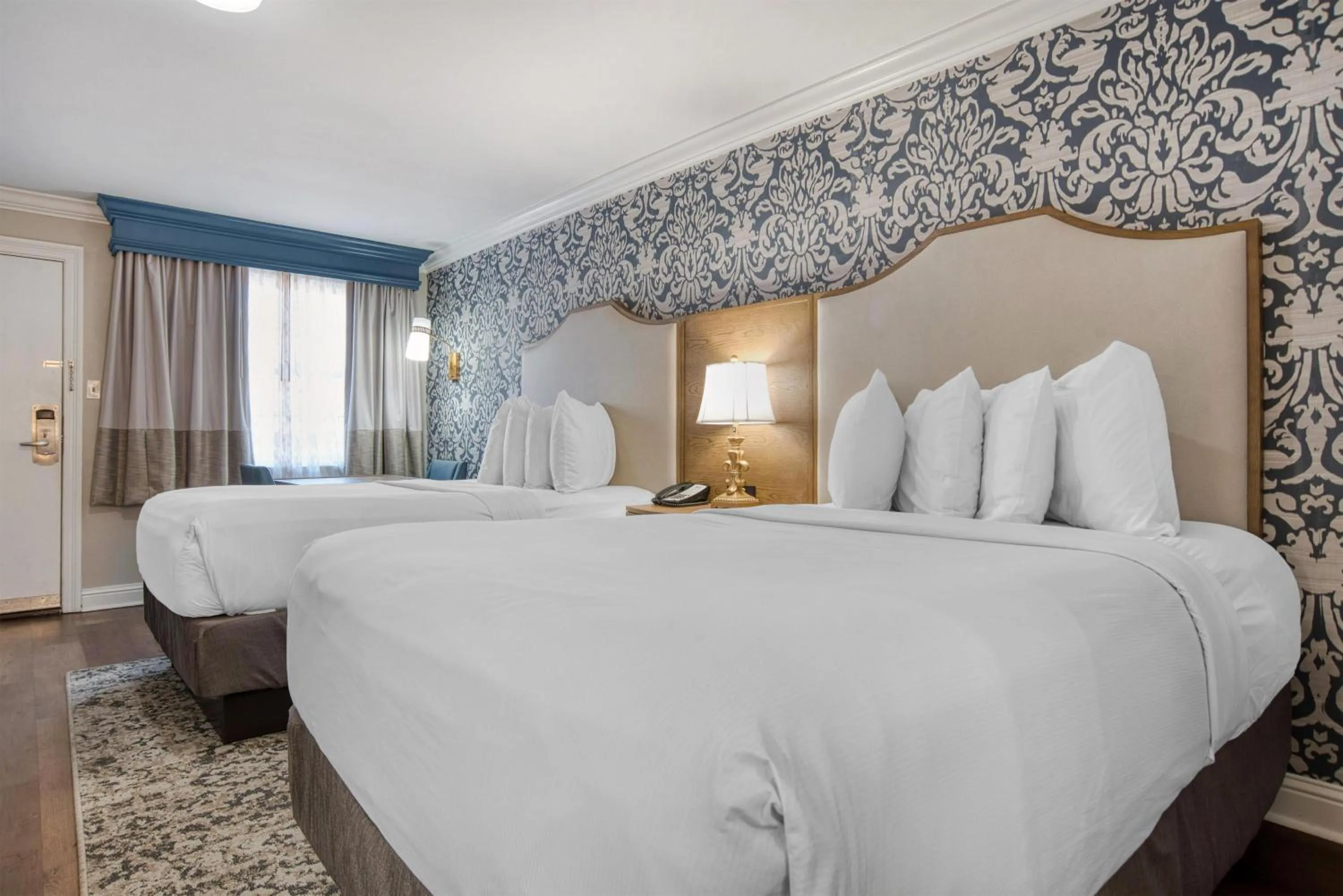 Bedroom, Bed in Best Western Plus French Quarter Courtyard Hotel