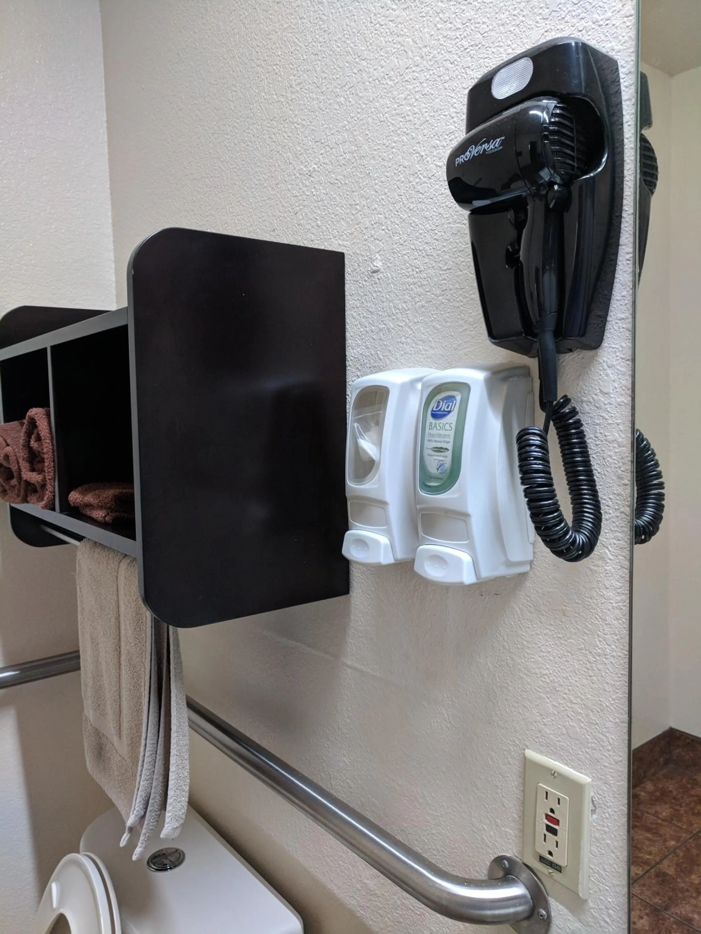 Area and facilities in Americas Best Value Inn - Brownsville