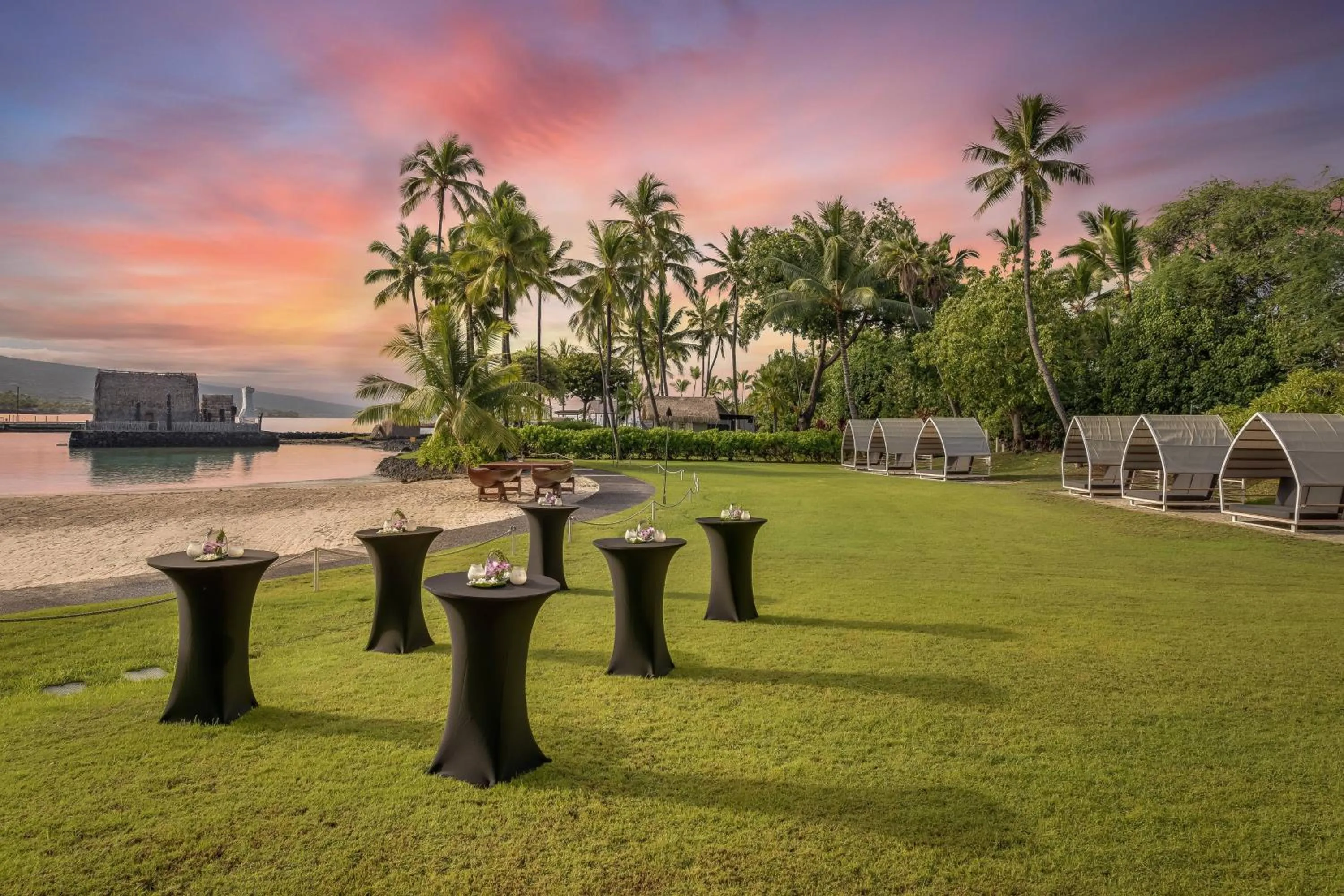 Lobby or reception in Courtyard by Marriott King Kamehameha's Kona Beach Hotel
