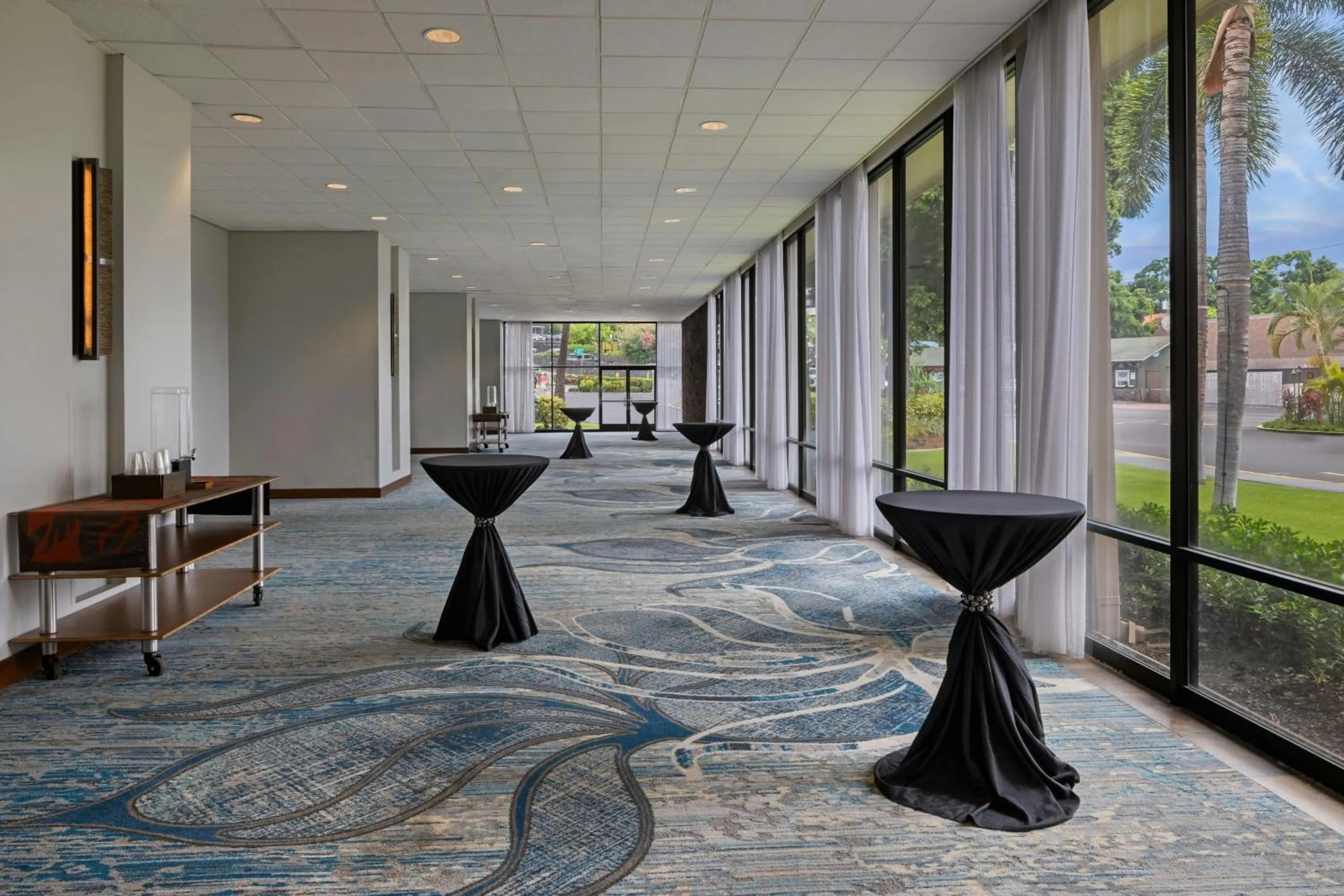 Meeting/conference room in Courtyard by Marriott King Kamehameha's Kona Beach Hotel
