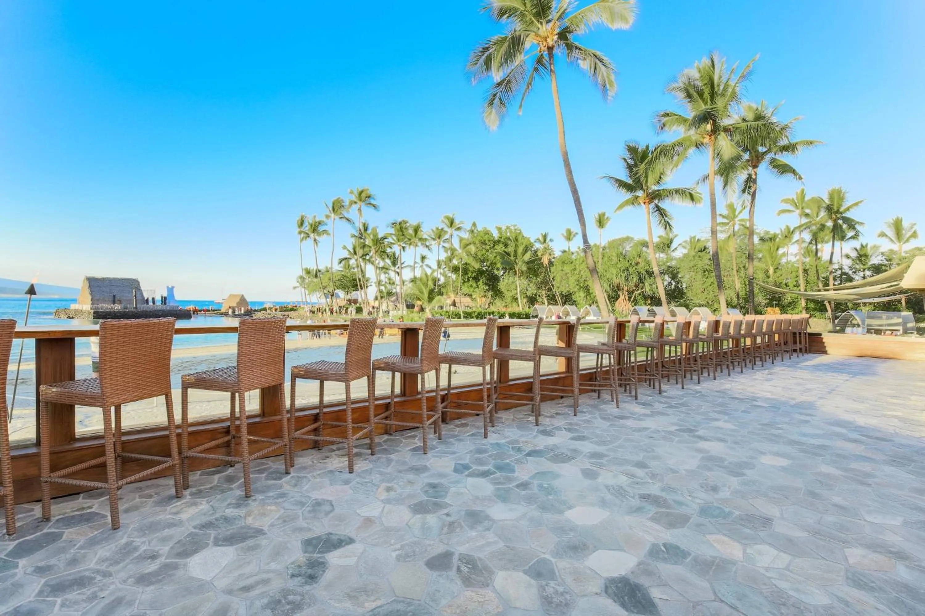 Swimming pool in Courtyard by Marriott King Kamehameha's Kona Beach Hotel
