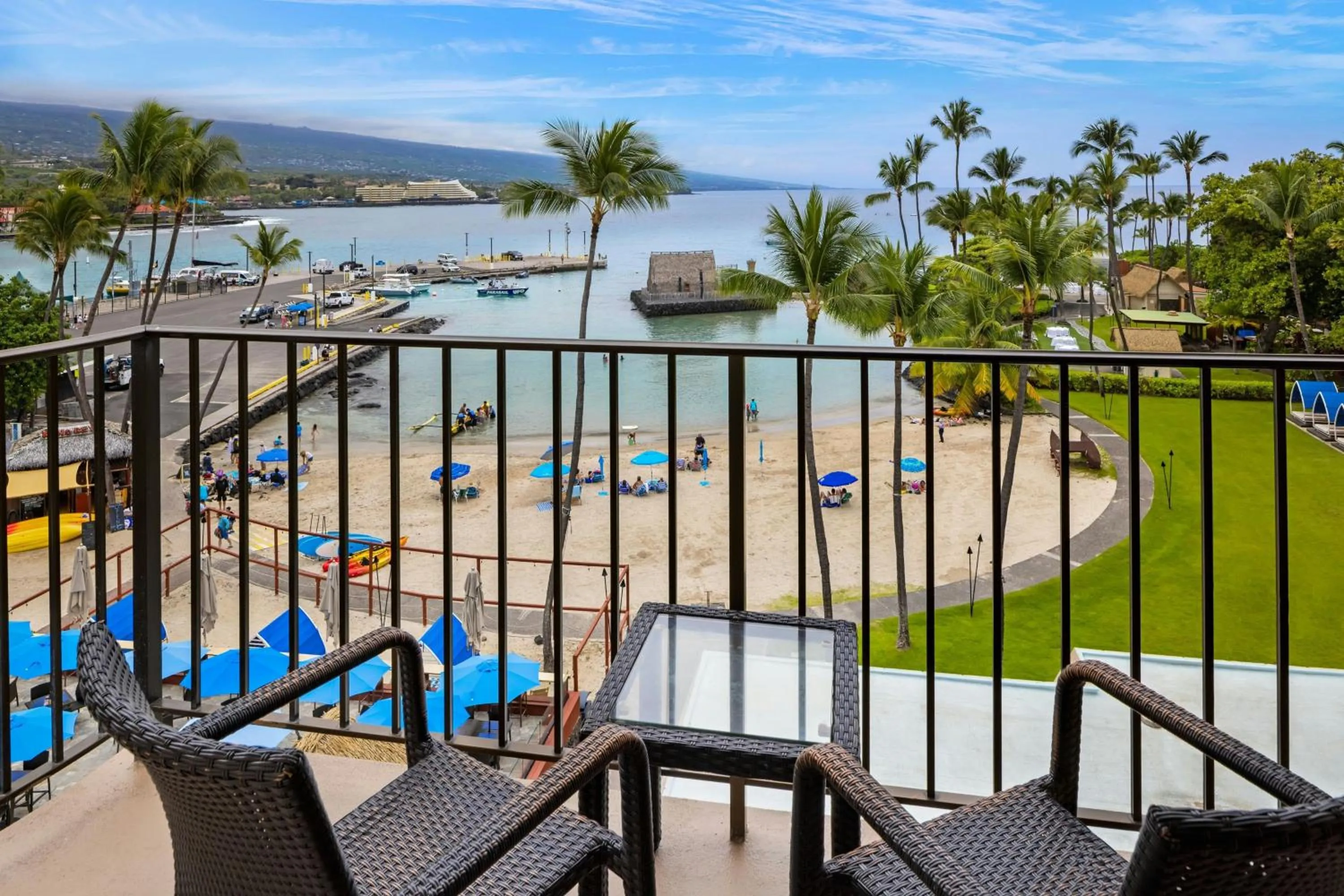 Photo of the whole room in Courtyard by Marriott King Kamehameha's Kona Beach Hotel