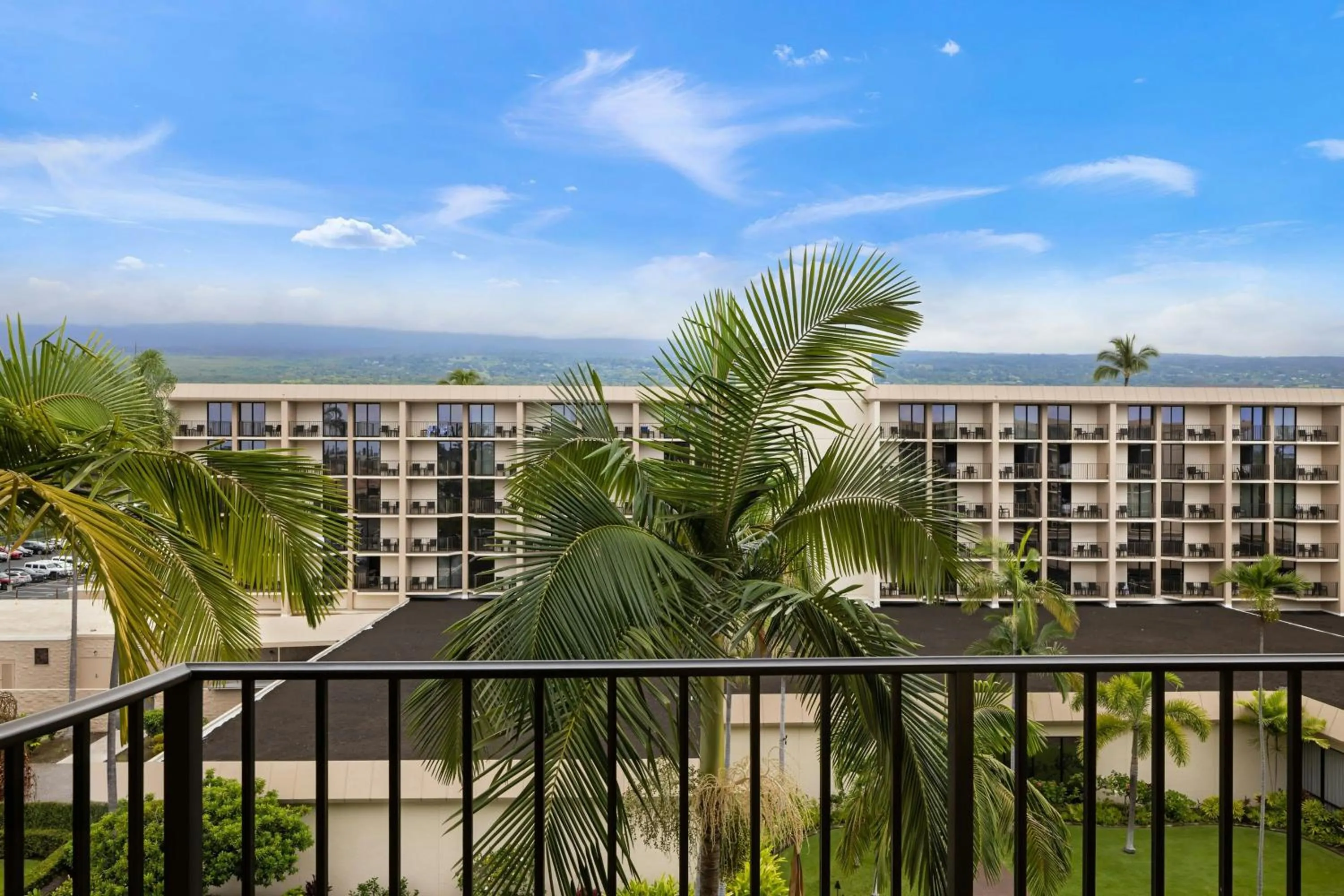 Photo of the whole room in Courtyard by Marriott King Kamehameha's Kona Beach Hotel