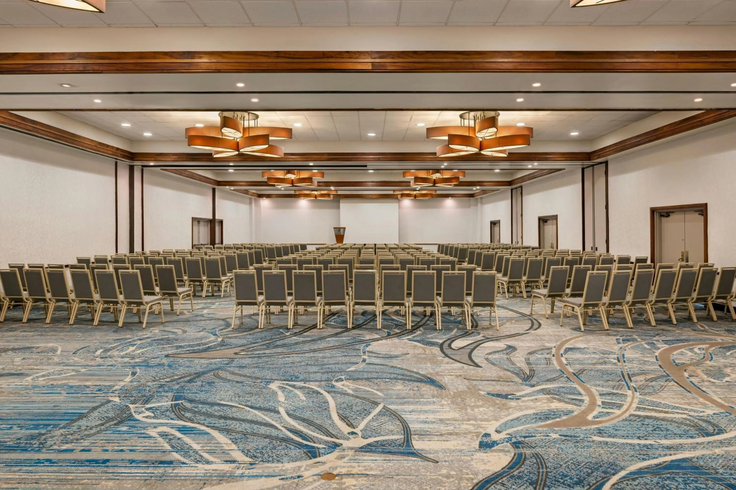 Meeting/conference room in Courtyard by Marriott King Kamehameha's Kona Beach Hotel