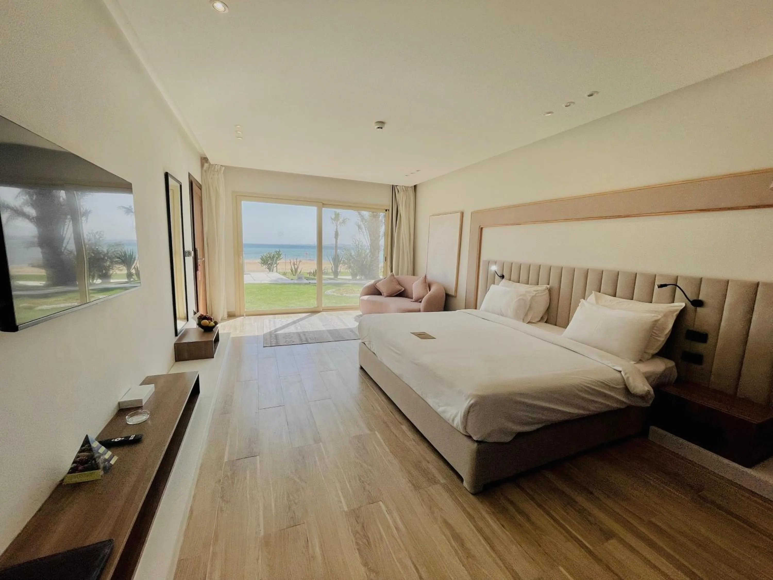 VIP, Bed in Shams Prestige Abu Soma (Adults Only)