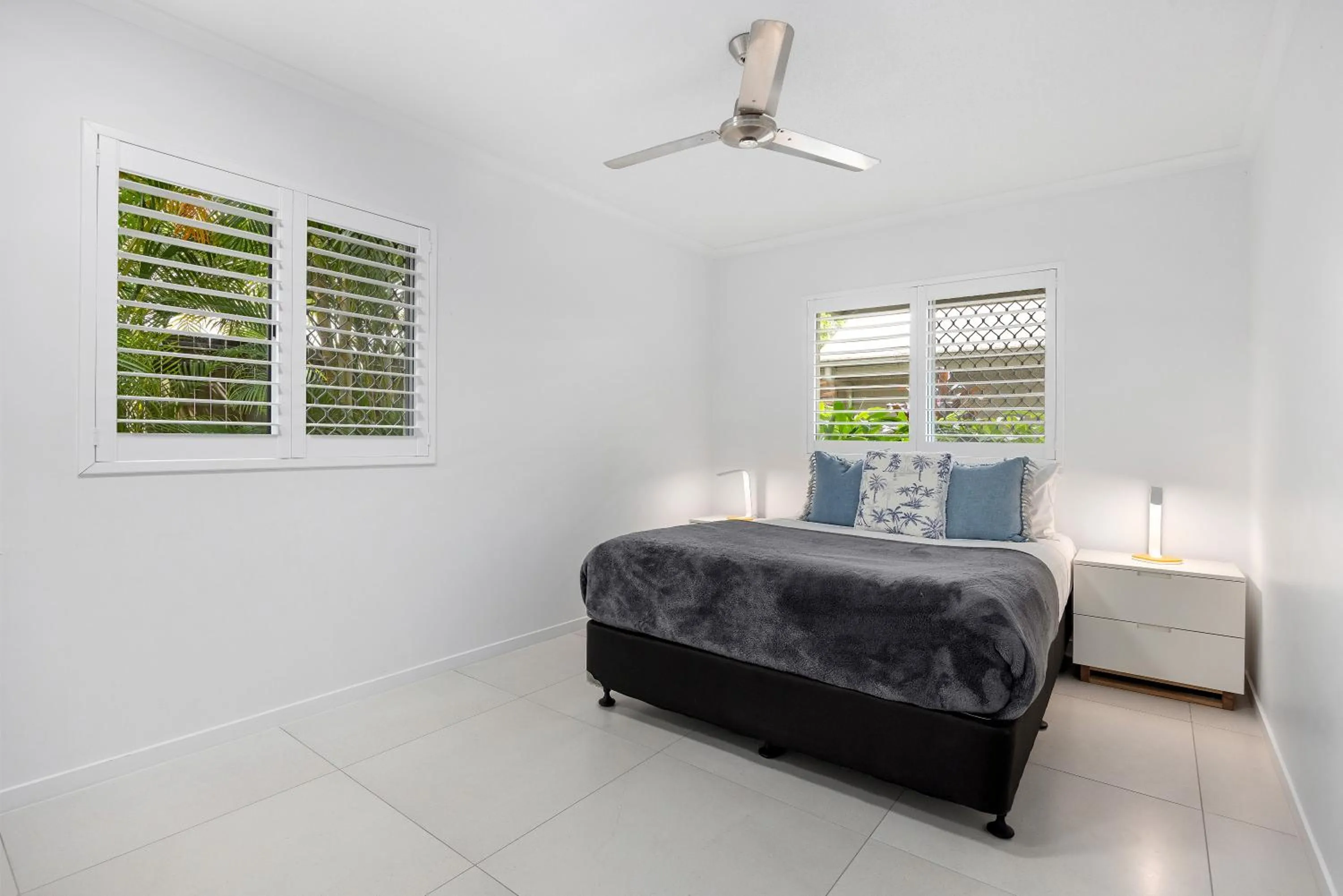 Bed in Noosa Outrigger Beach Resort