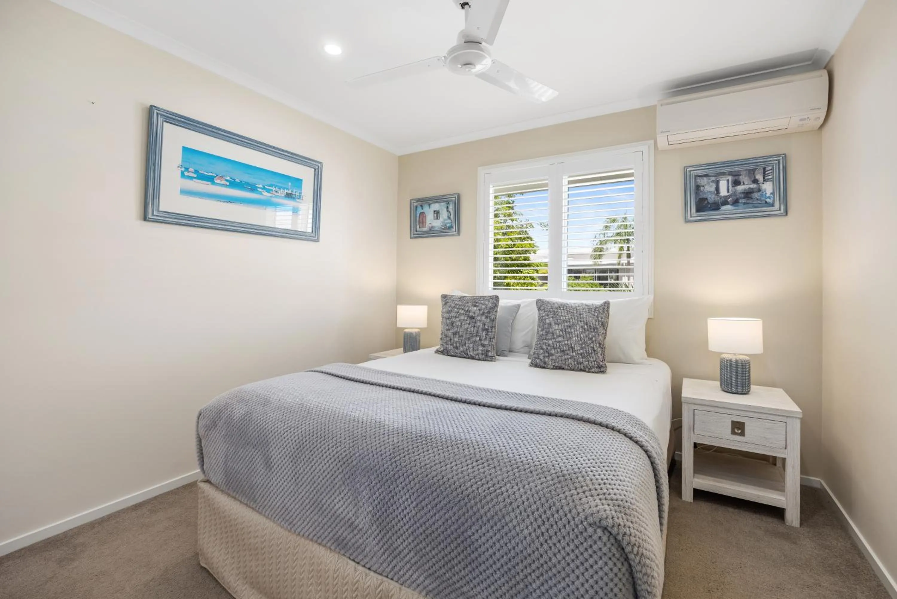 Bed in Noosa Outrigger Beach Resort