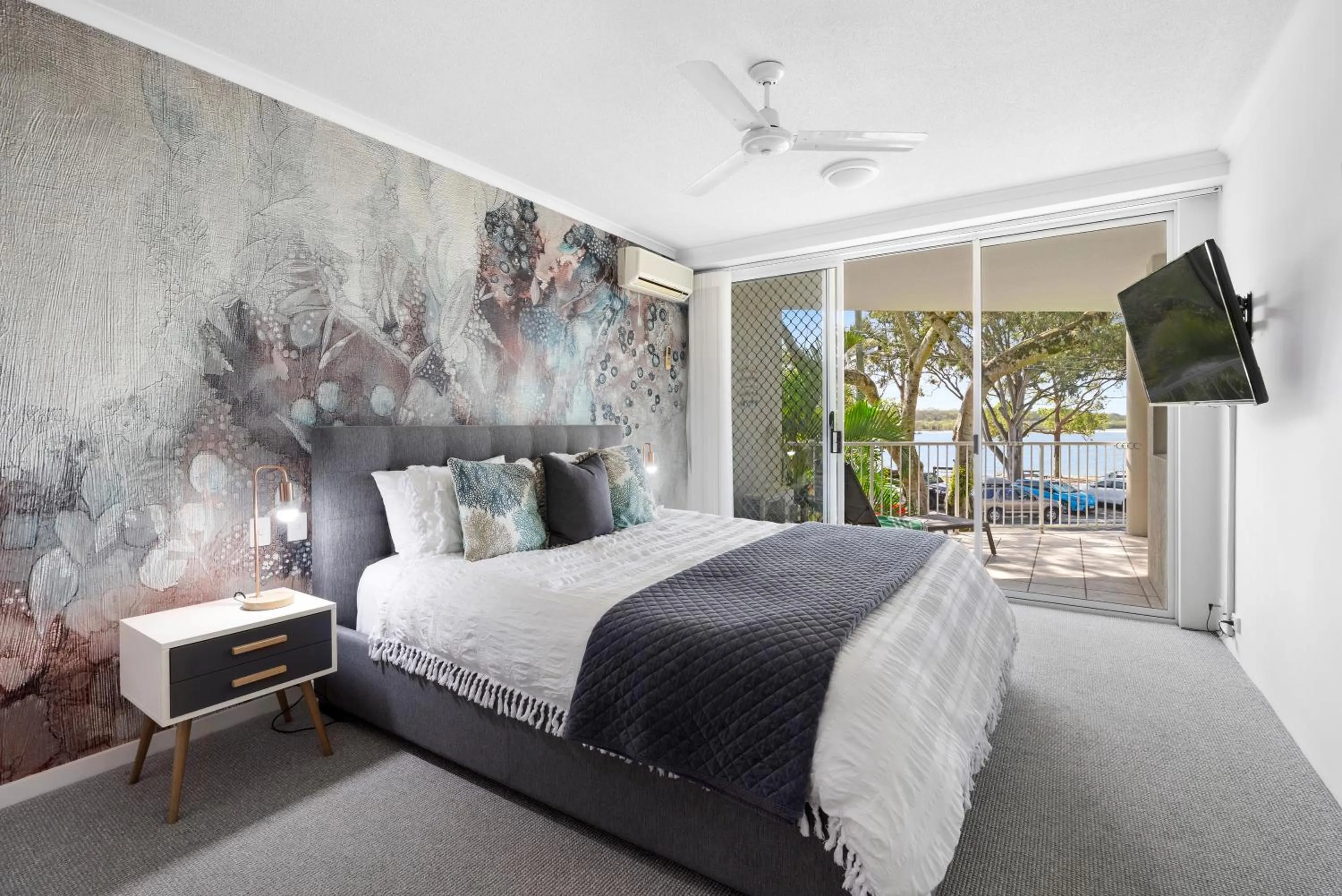 Bed in Noosa Outrigger Beach Resort
