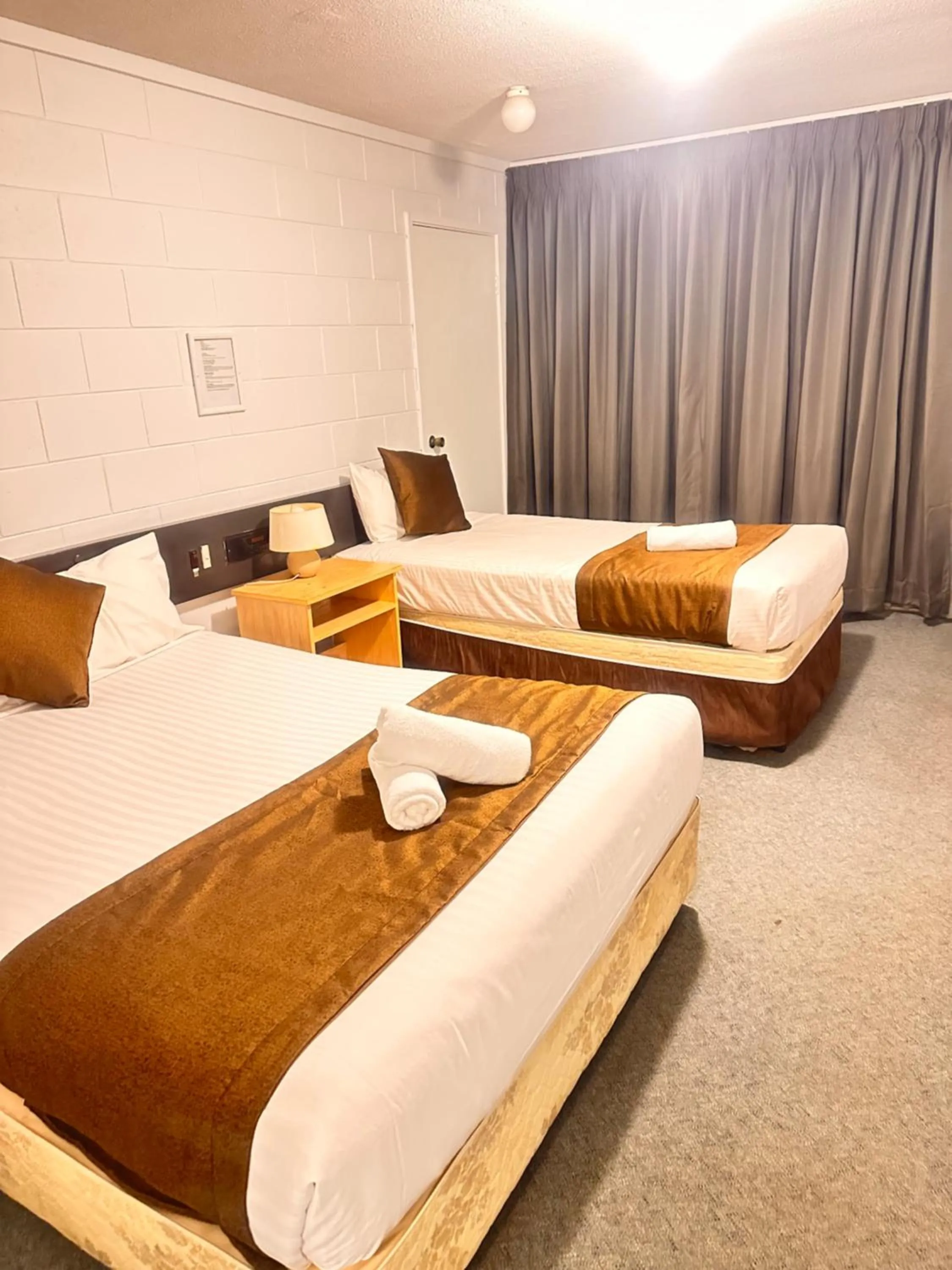 Budget Double Room in Bendigo Motor Inn