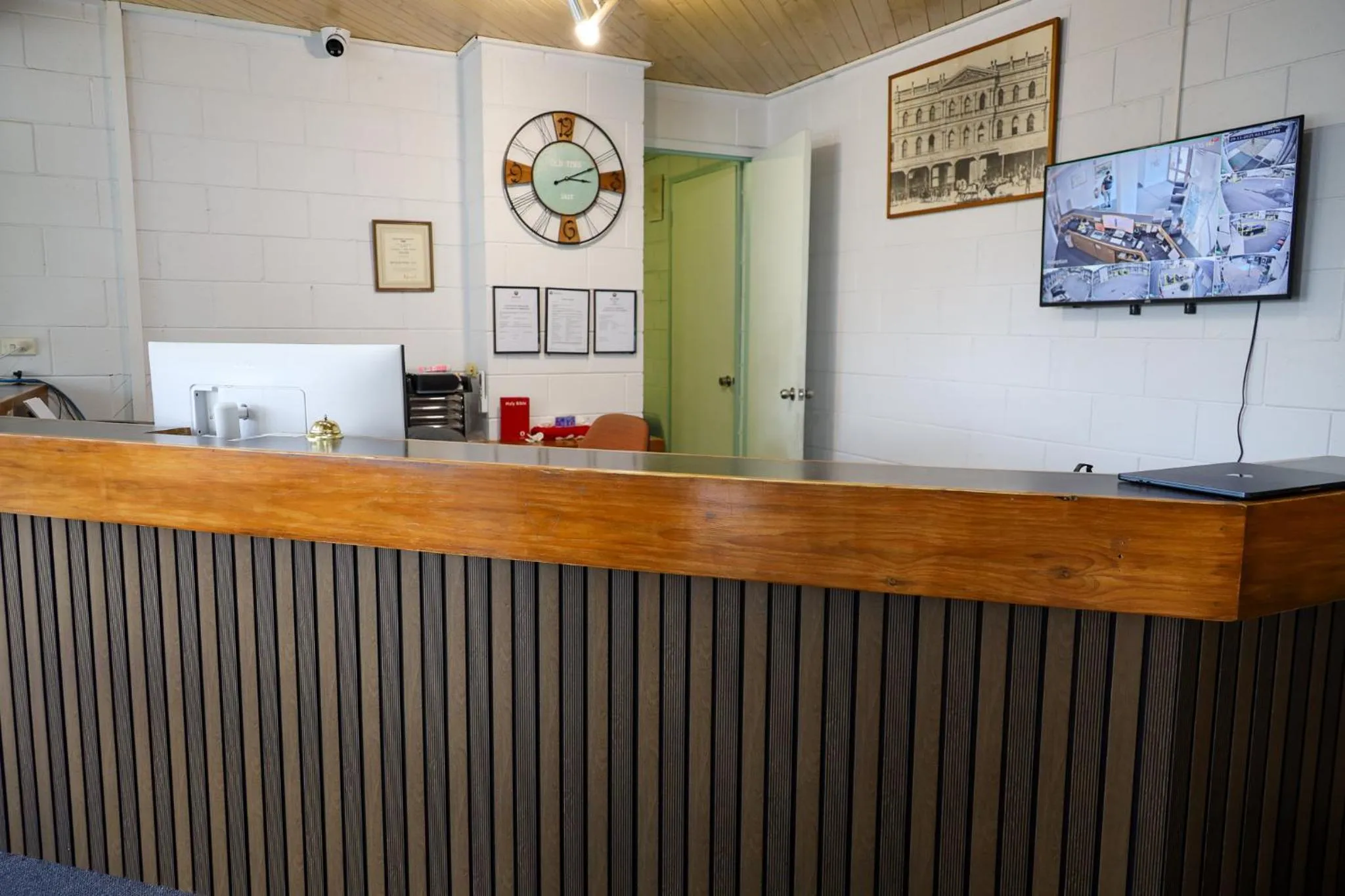 Lobby or reception in Bendigo Motor Inn