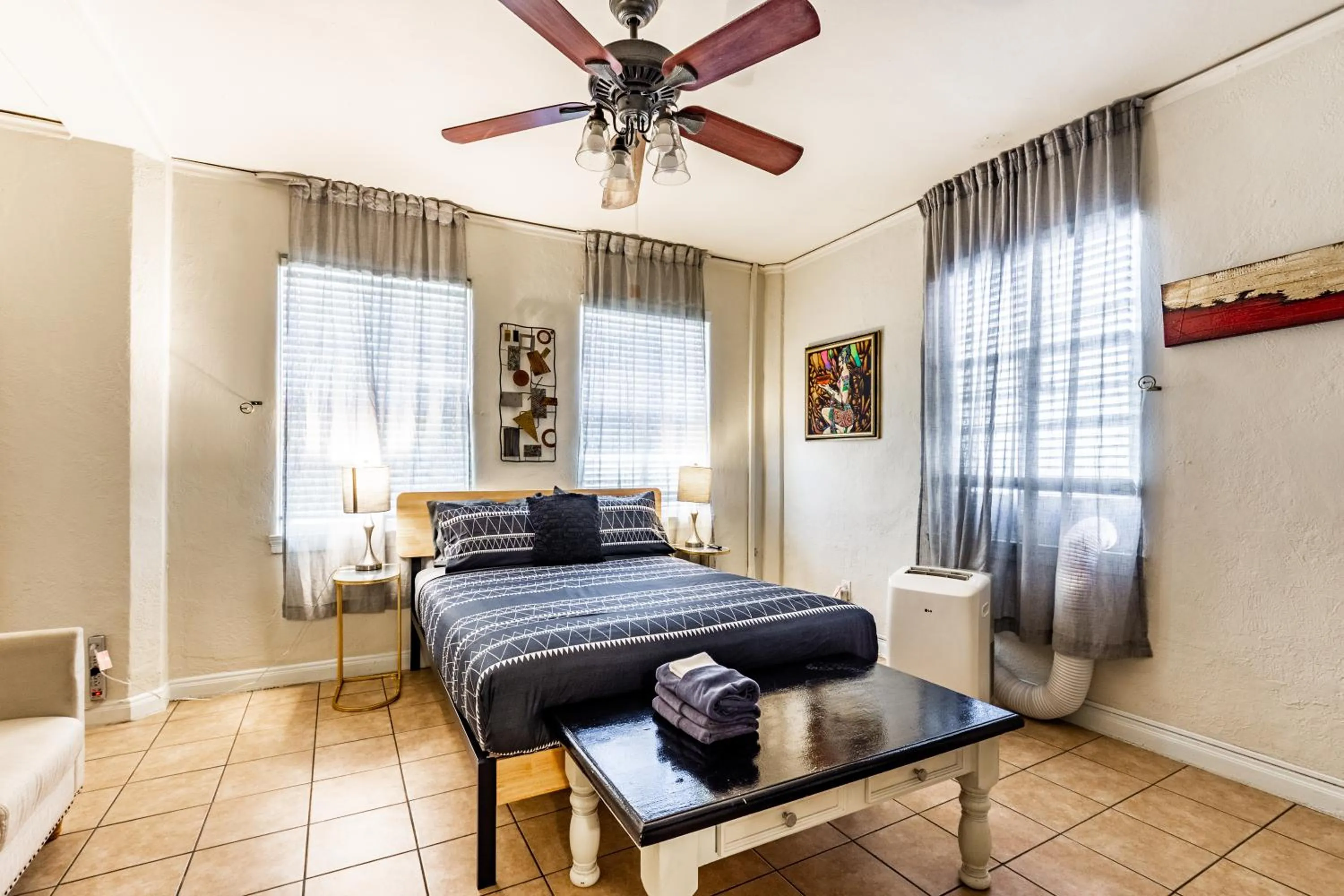 Bed in Casa Bonita Apartments