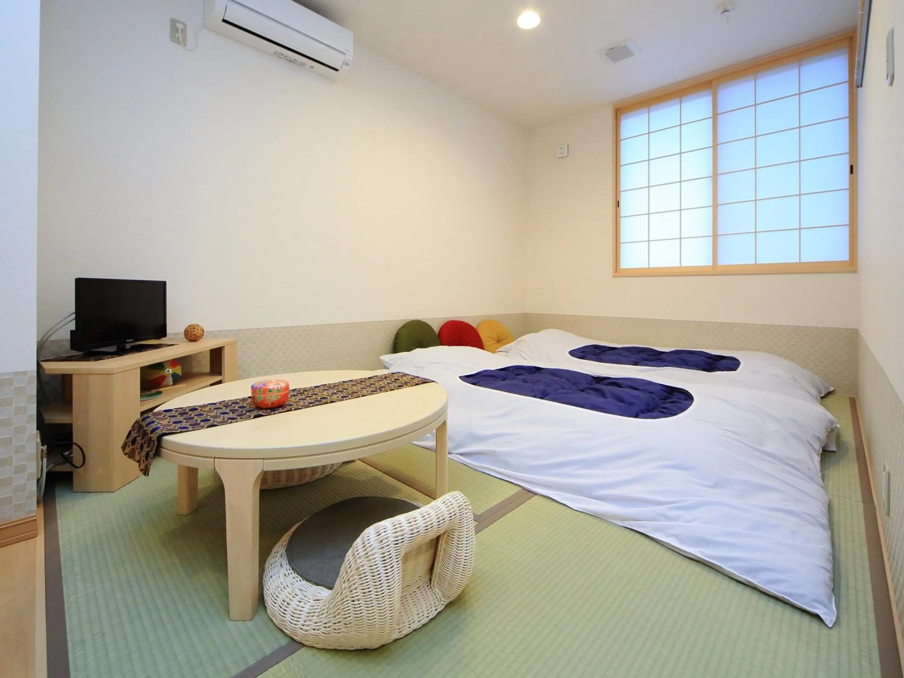 Bed in カモンイン 比永城町