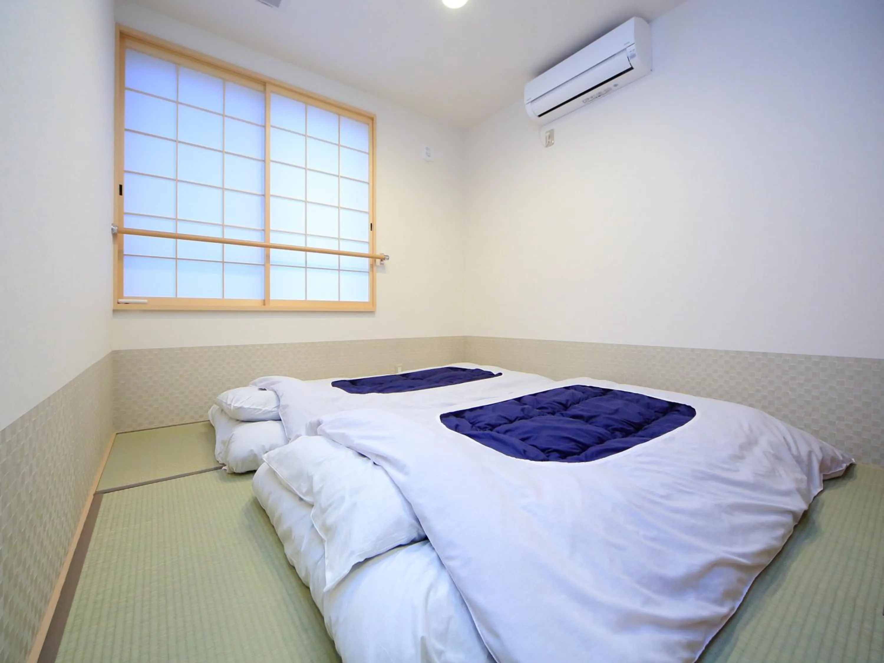 Bed in カモンイン 比永城町