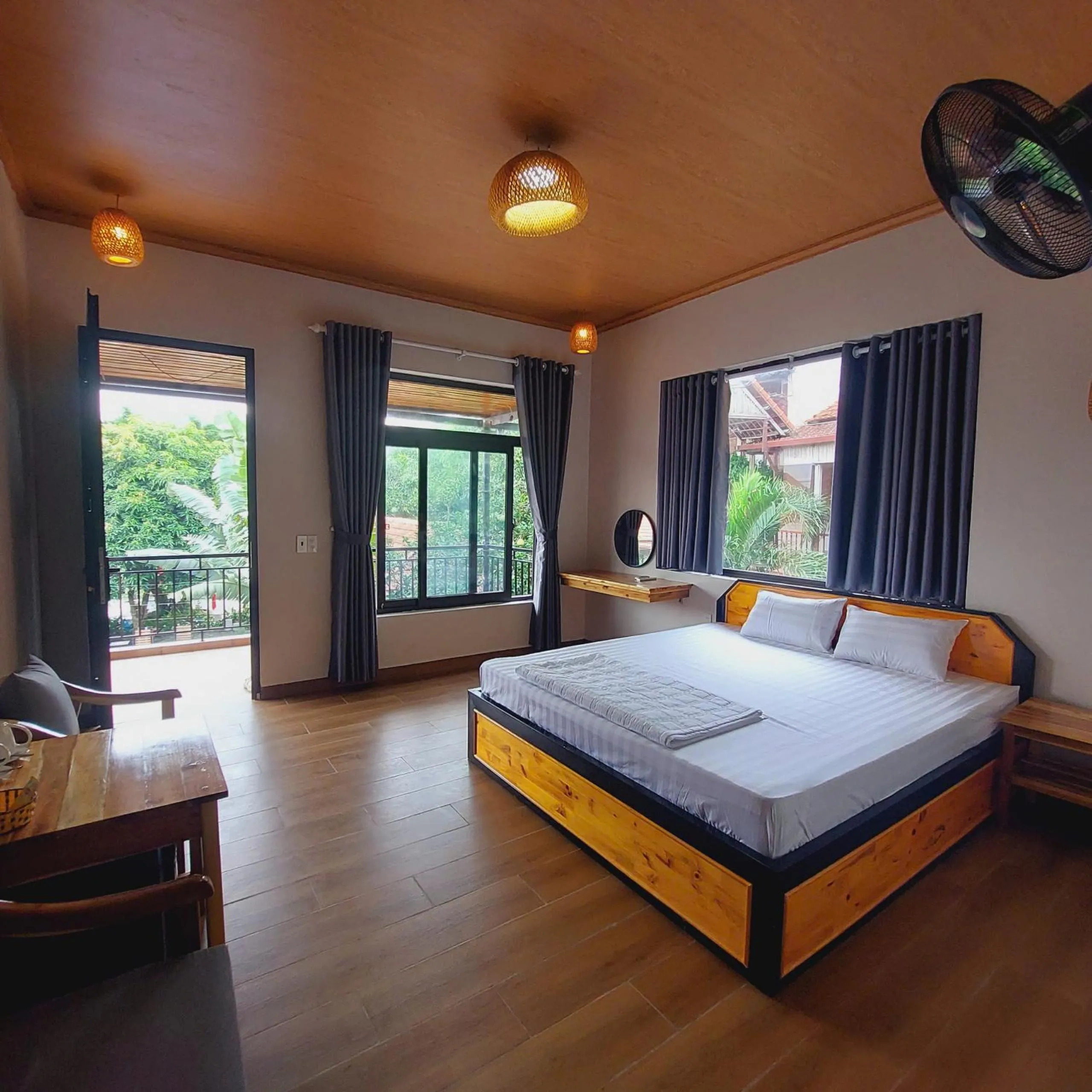 Bedroom, Bed in Ninh Binh Mountain Side Homestay & Cafe