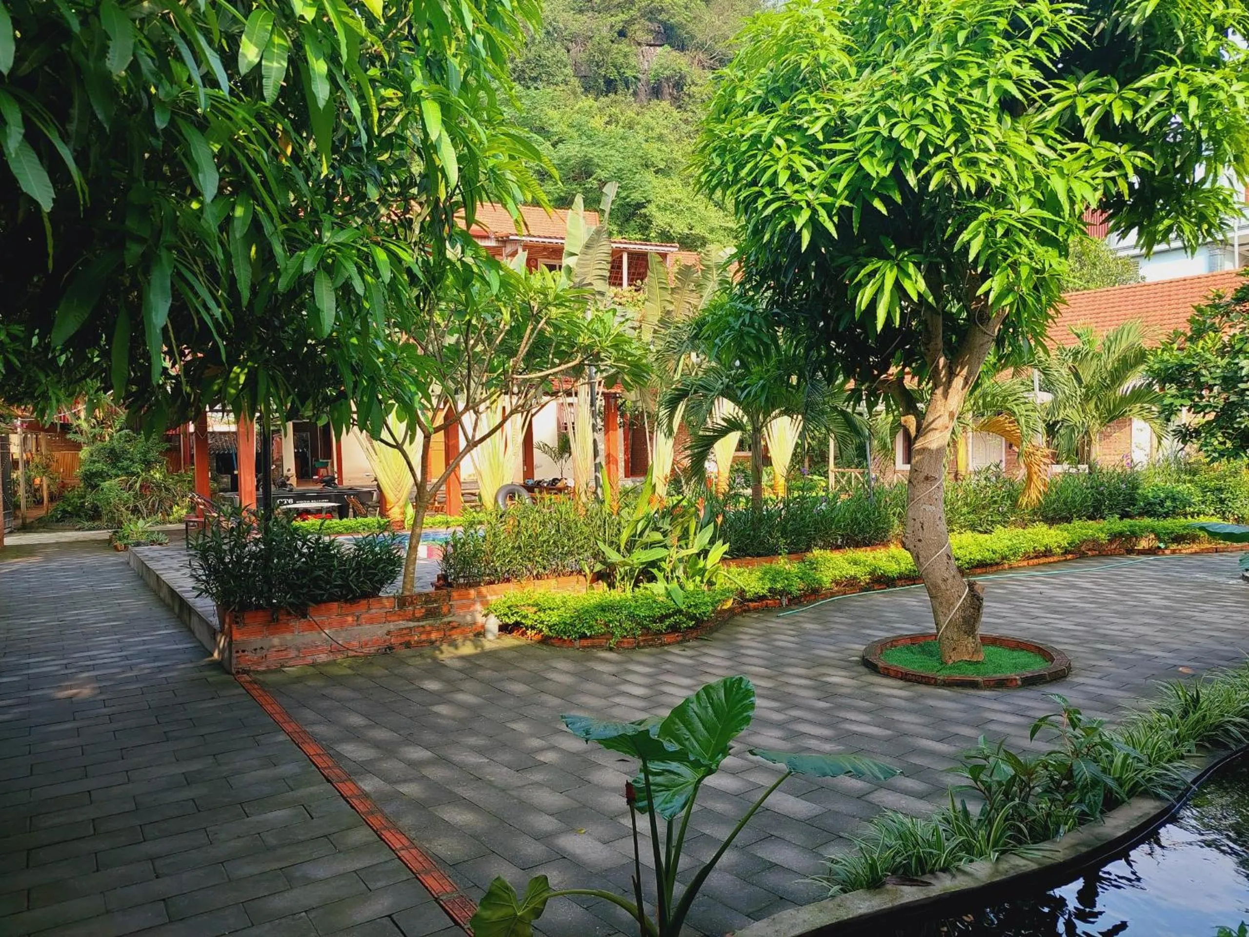 Garden in Ninh Binh Mountain Side Homestay & Cafe