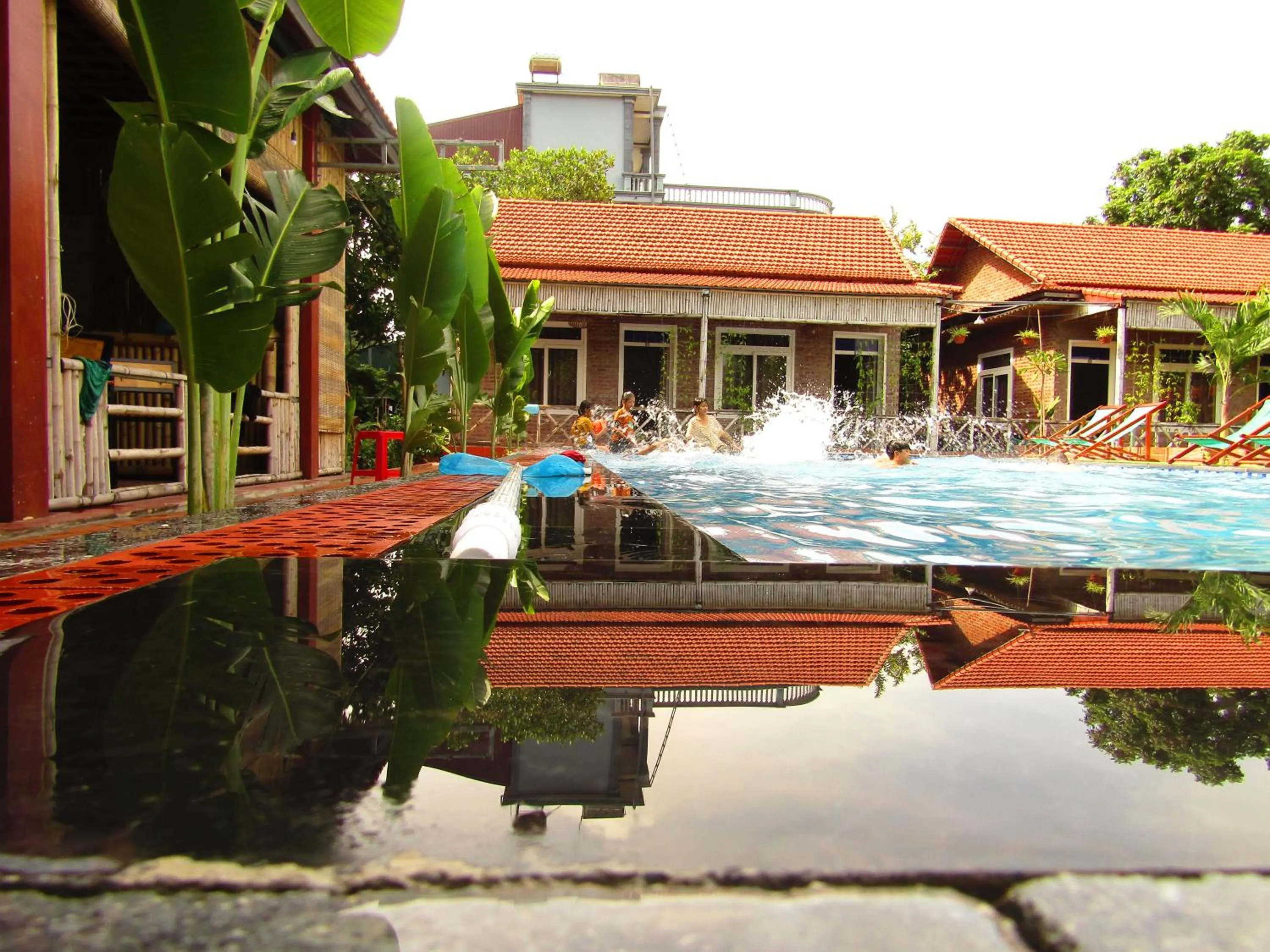 Swimming pool in Ninh Binh Mountain Side Homestay & Cafe