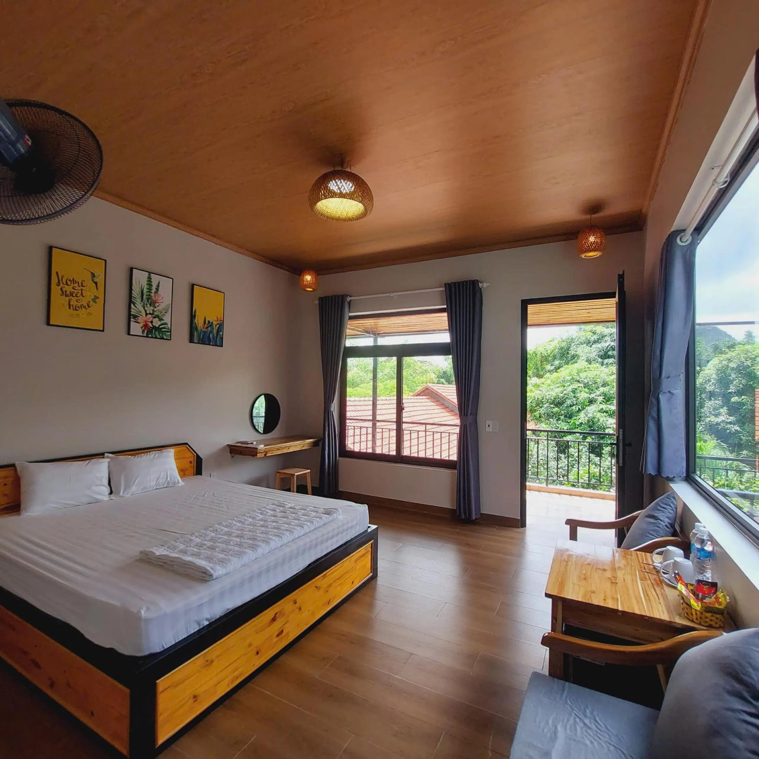 Bedroom, Bed in Ninh Binh Mountain Side Homestay & Cafe