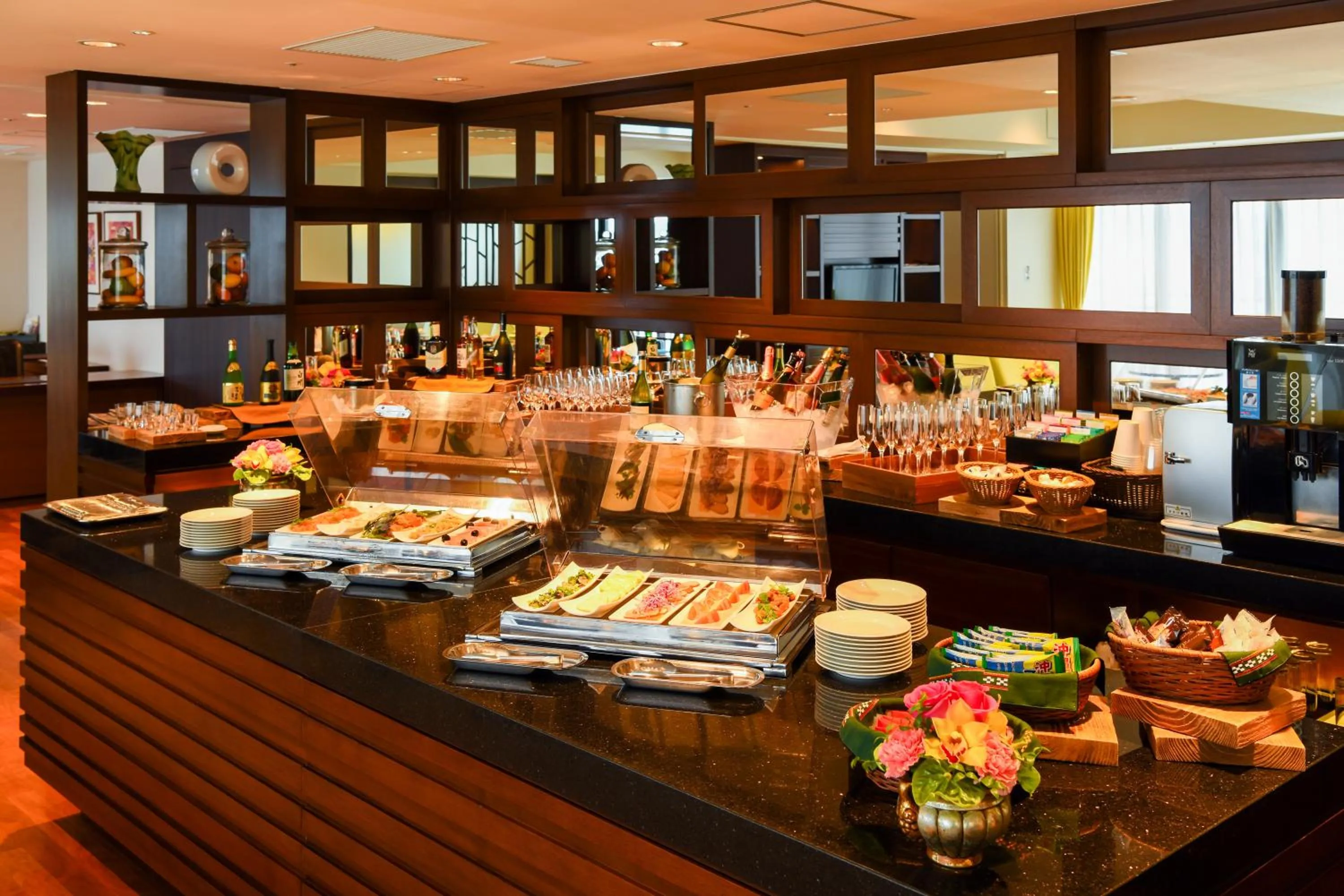 Communal lounge/ TV room in Southern Beach Hotel & Resort