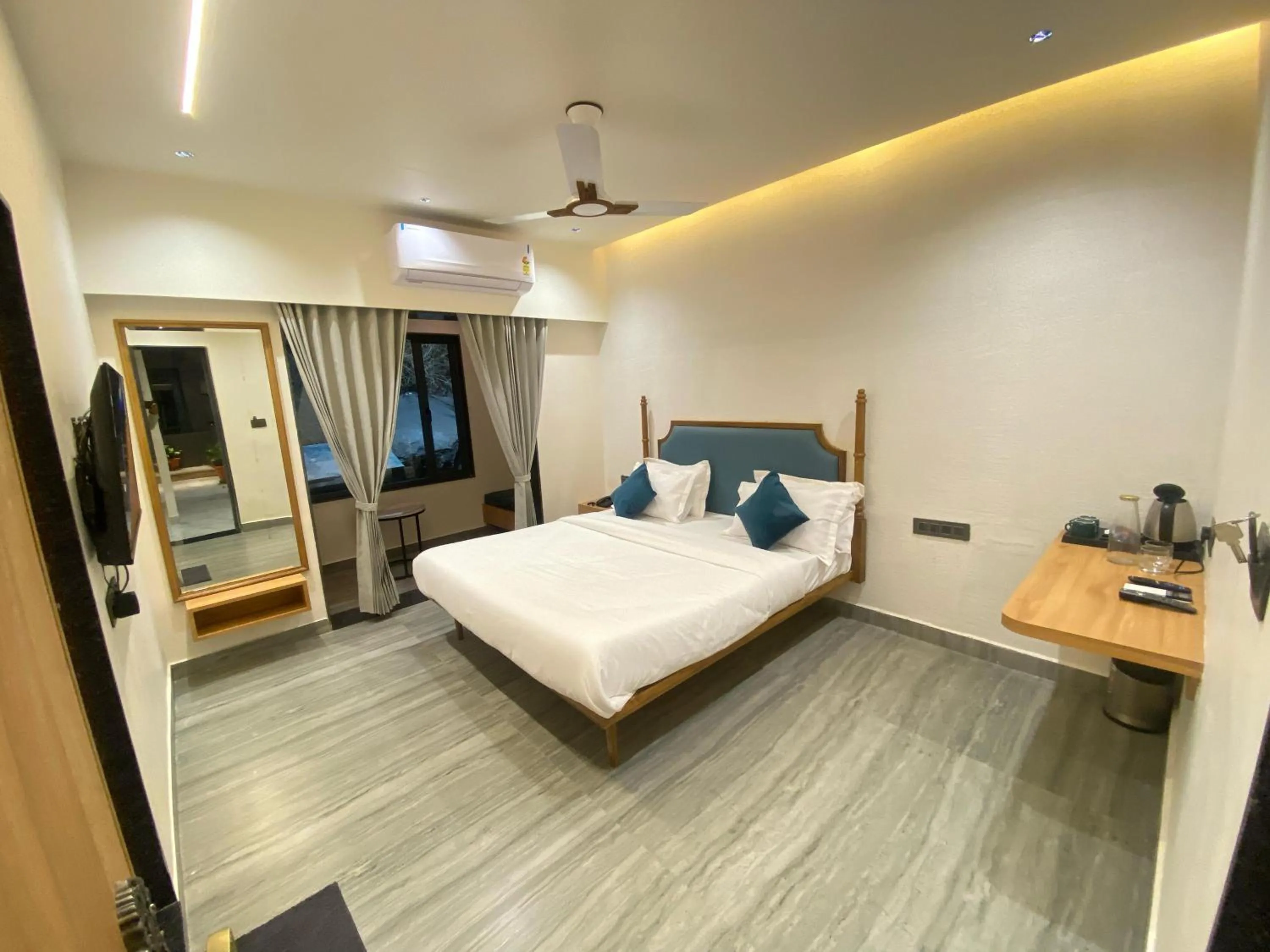 Hotel Crystal inn Nakki Lake 25 Meter