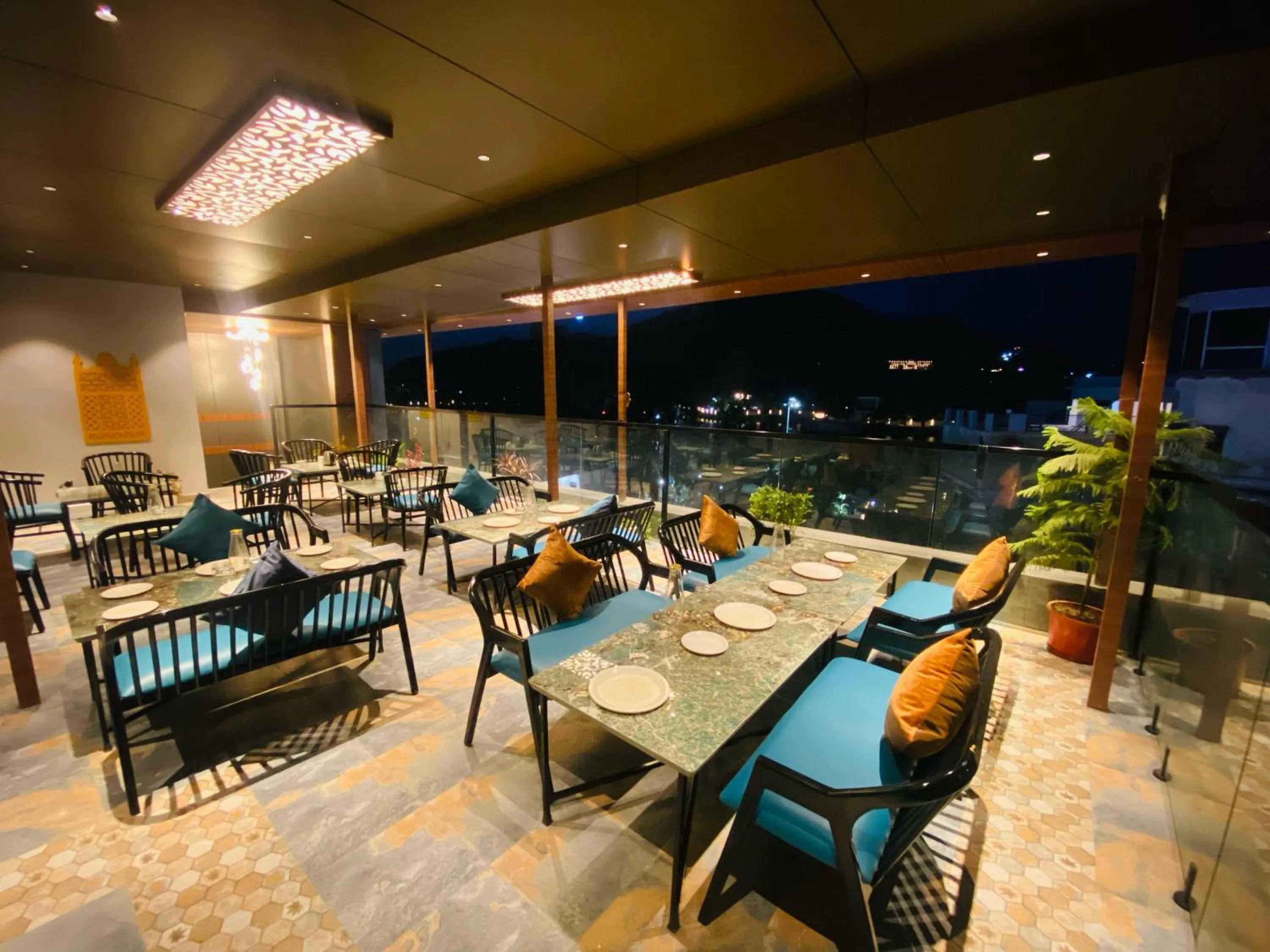 Hotel Crystal inn Nakki Lake 25 Meter