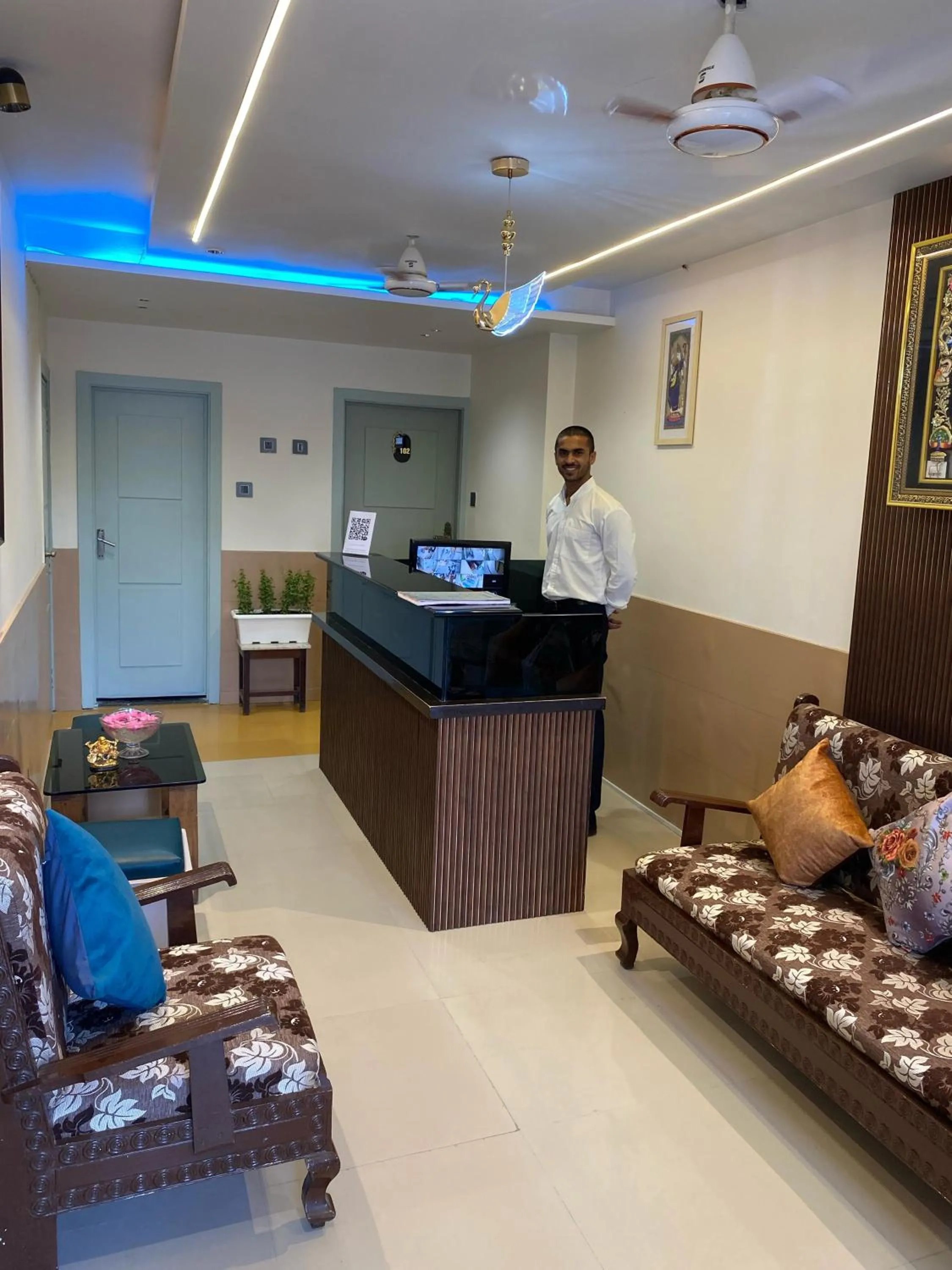 Hotel Crystal inn Nakki Lake 25 Meter