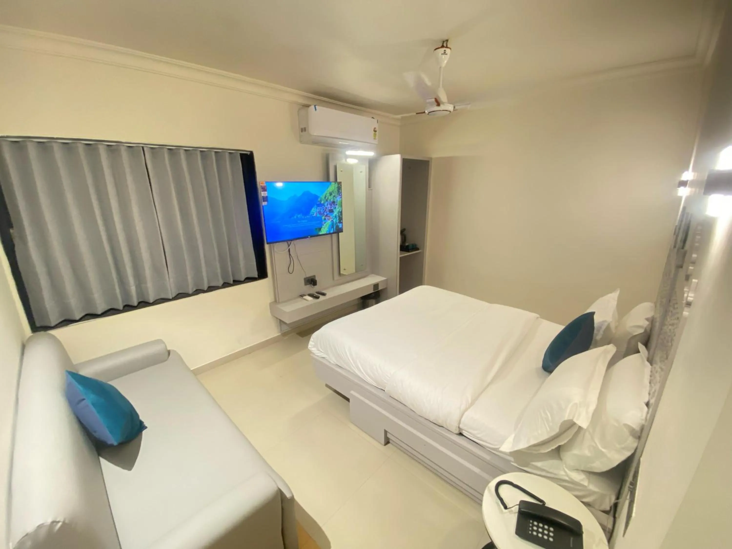 Hotel Crystal inn Nakki Lake 25 Meter