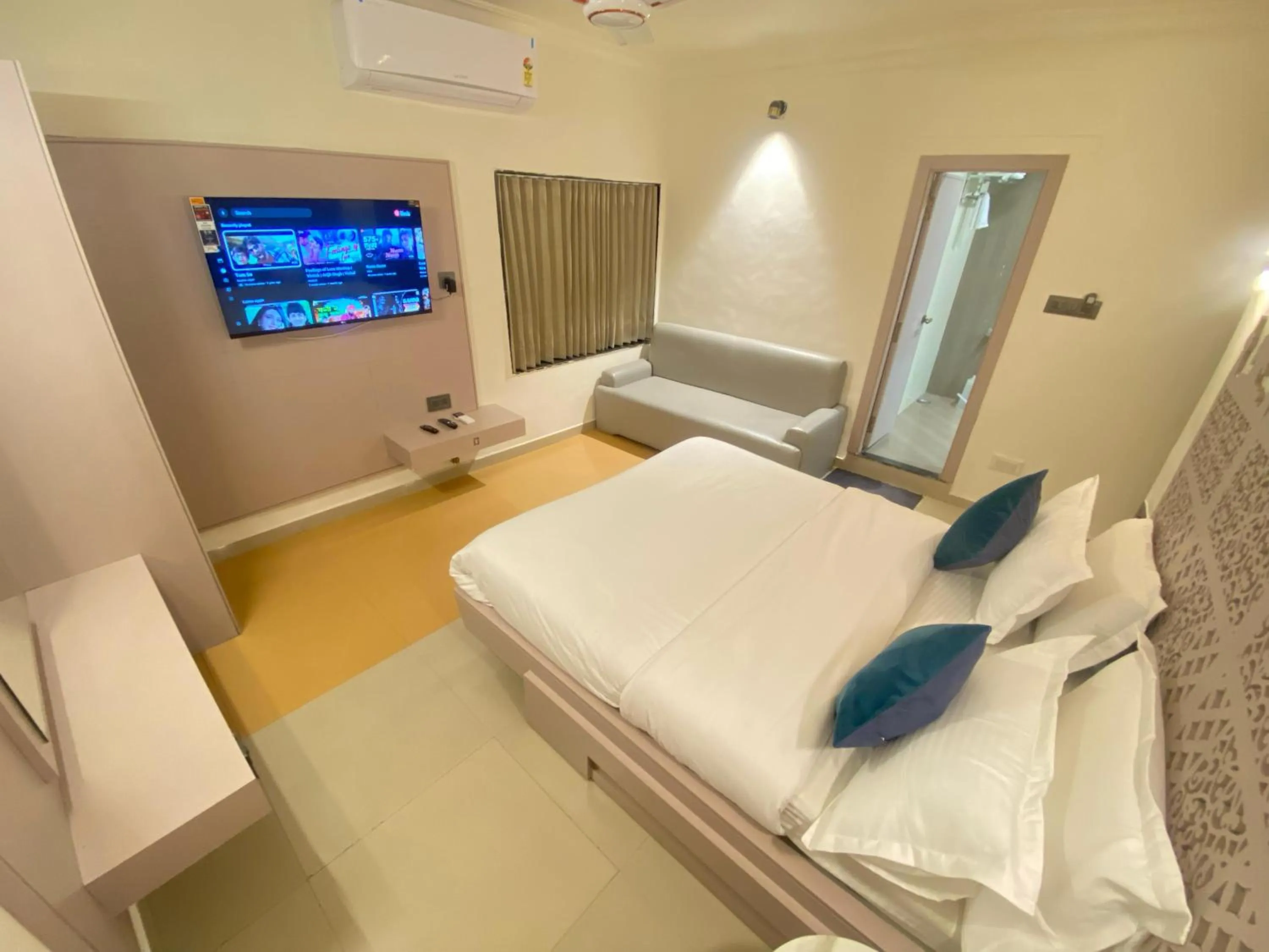 Hotel Crystal inn Nakki Lake 25 Meter