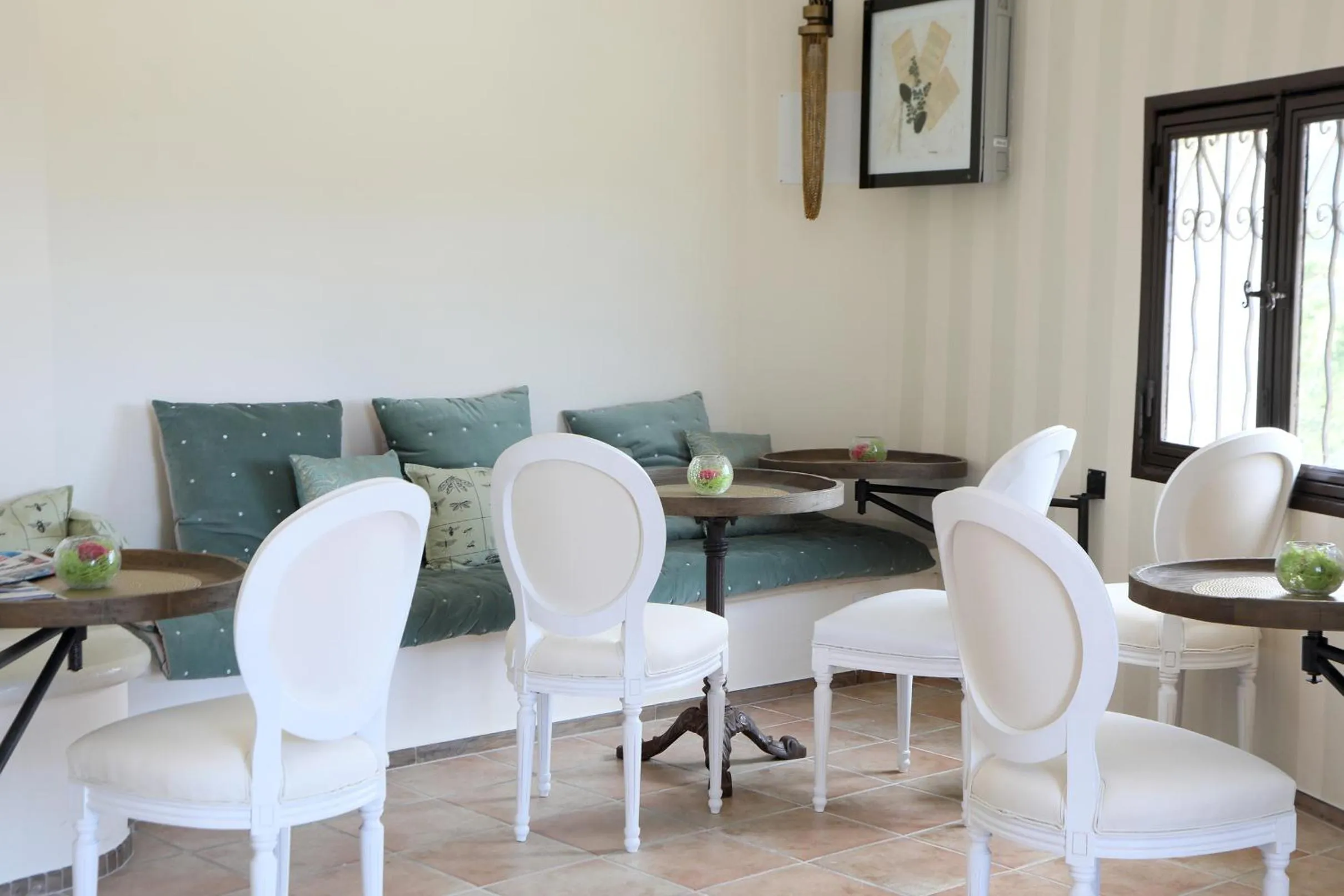 Restaurant/places to eat in L'Hostellerie du Moulin des Oliviers