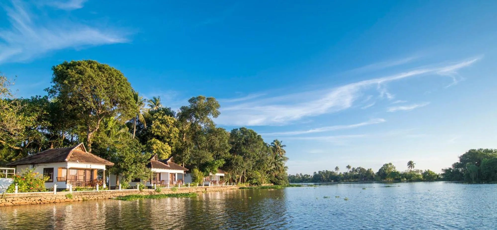 Lake view in Warmth Lake Haven