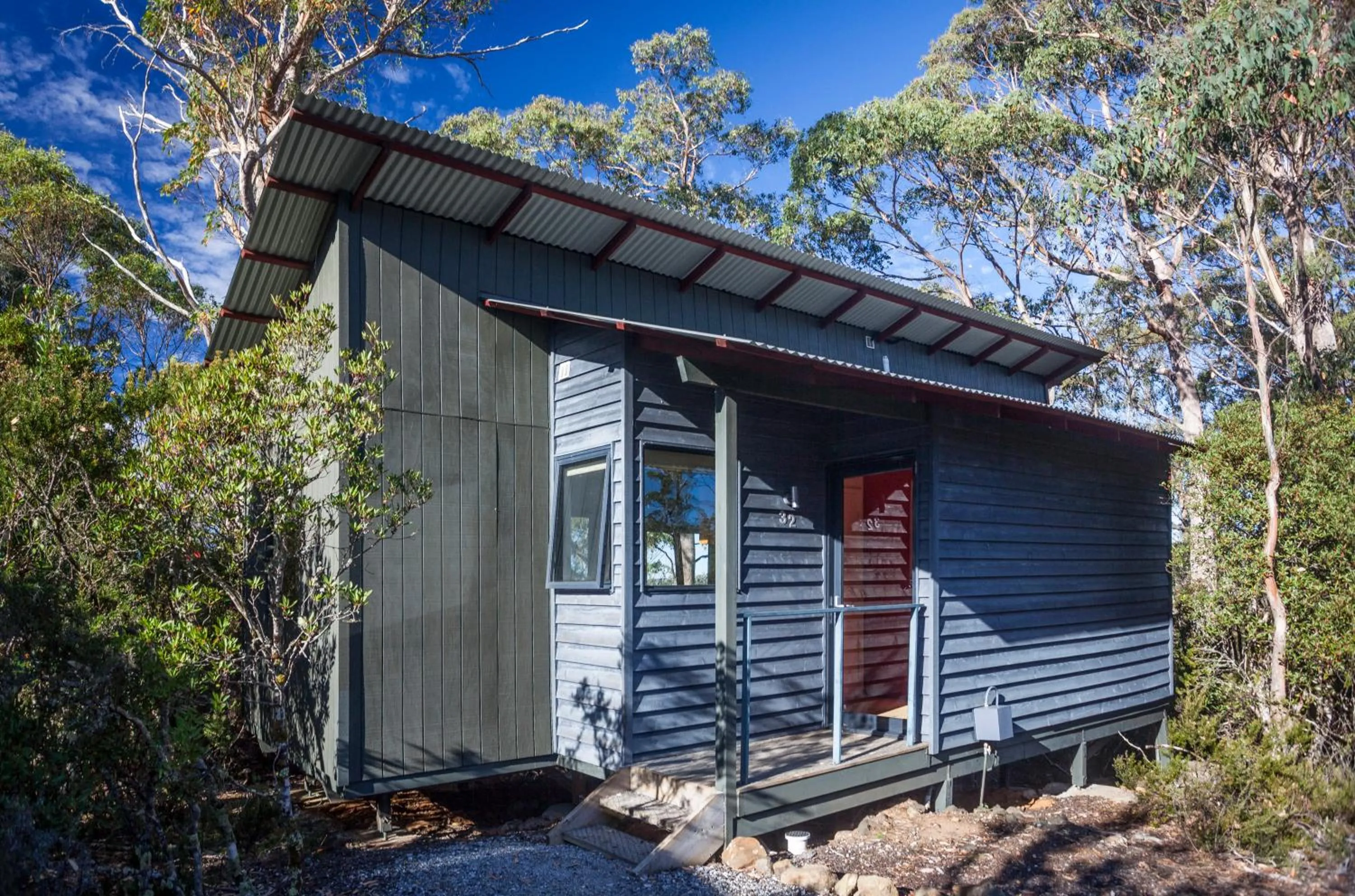 Facade/entrance in Cradle Mountain Wilderness Village