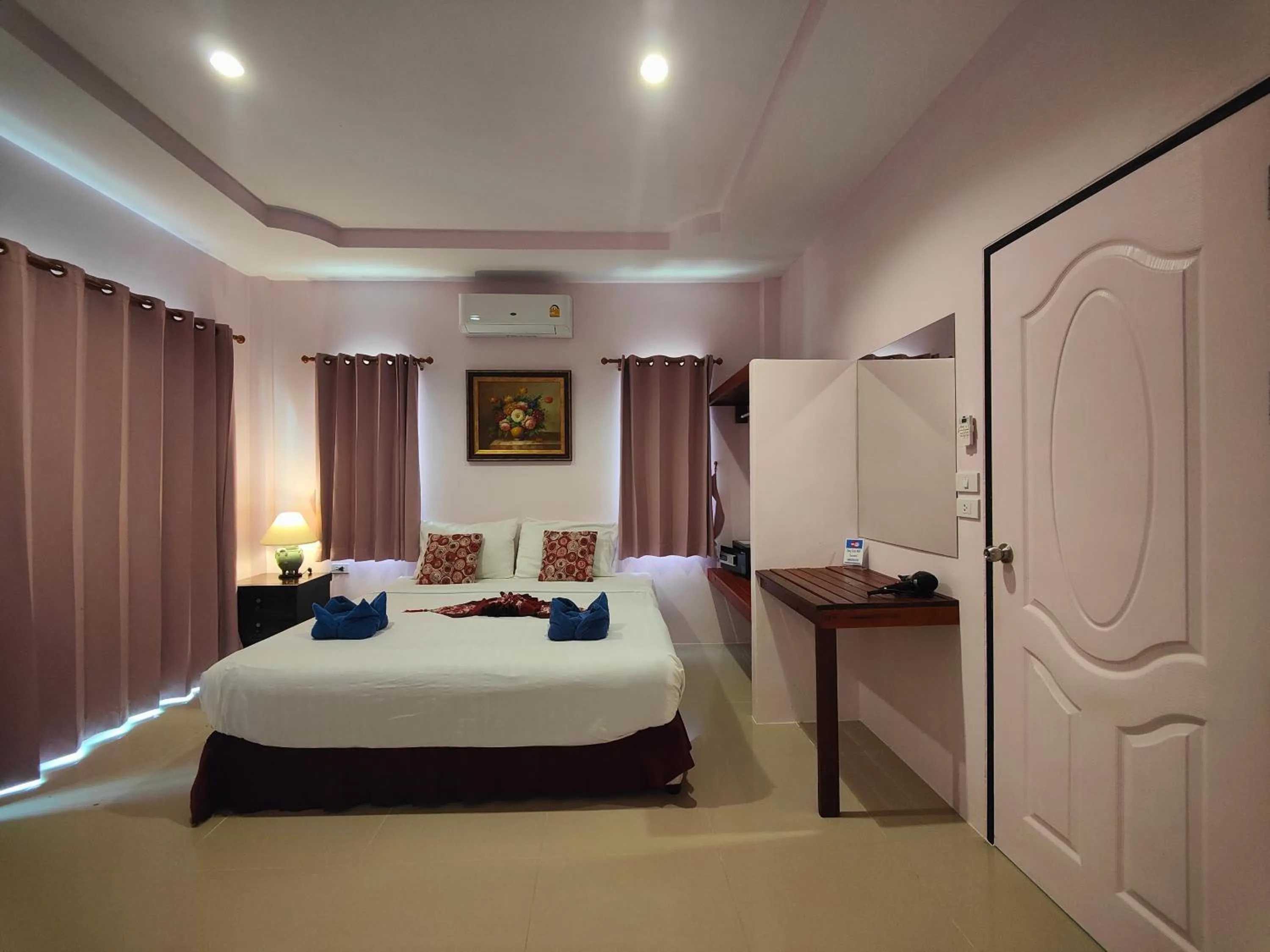 Bedroom, Bed in Rung Arun Resort