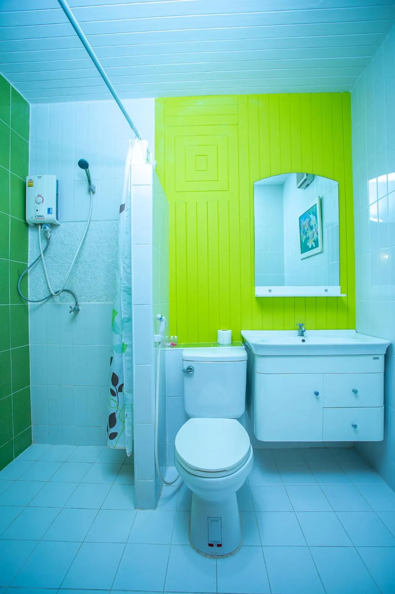 Bathroom in Rung Arun Resort