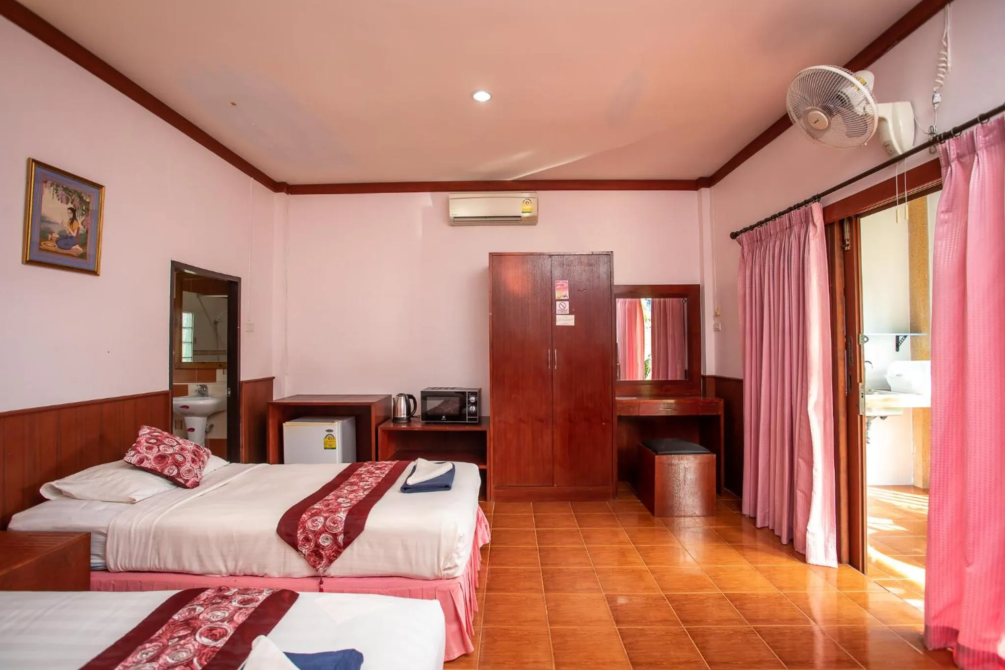 Decorative detail, Bed in Rung Arun Resort