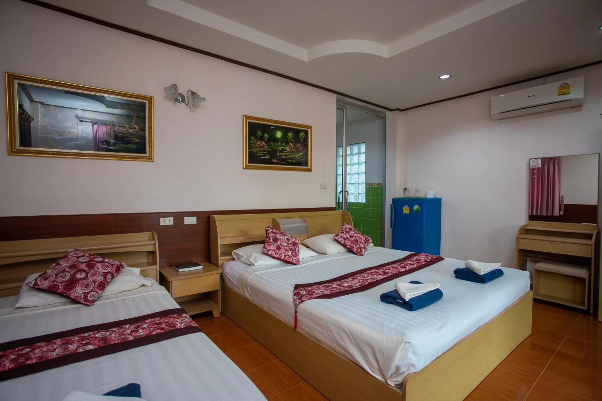 Bed in Rung Arun Resort