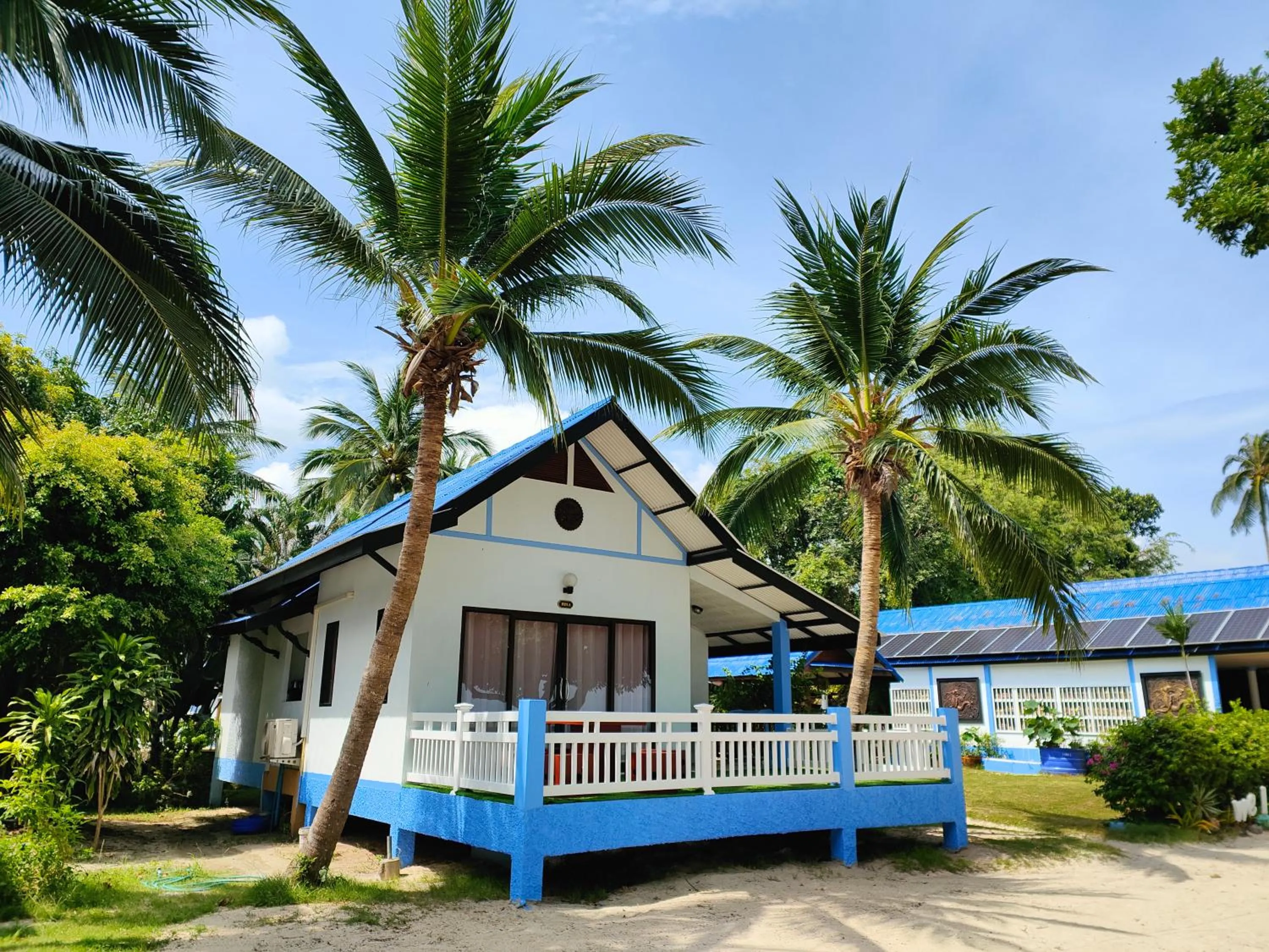 Property building in Rung Arun Resort