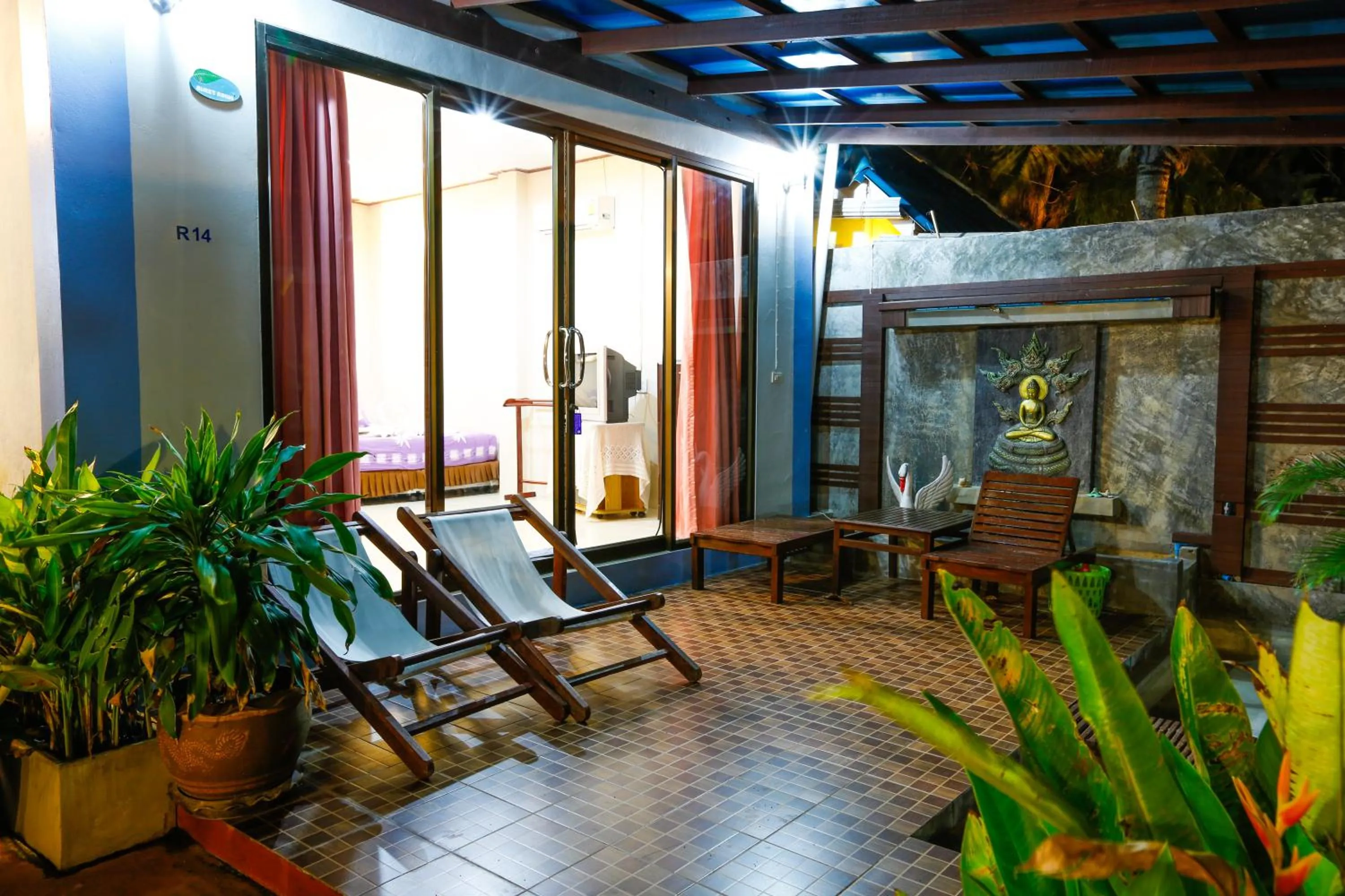 Night in Rung Arun Resort