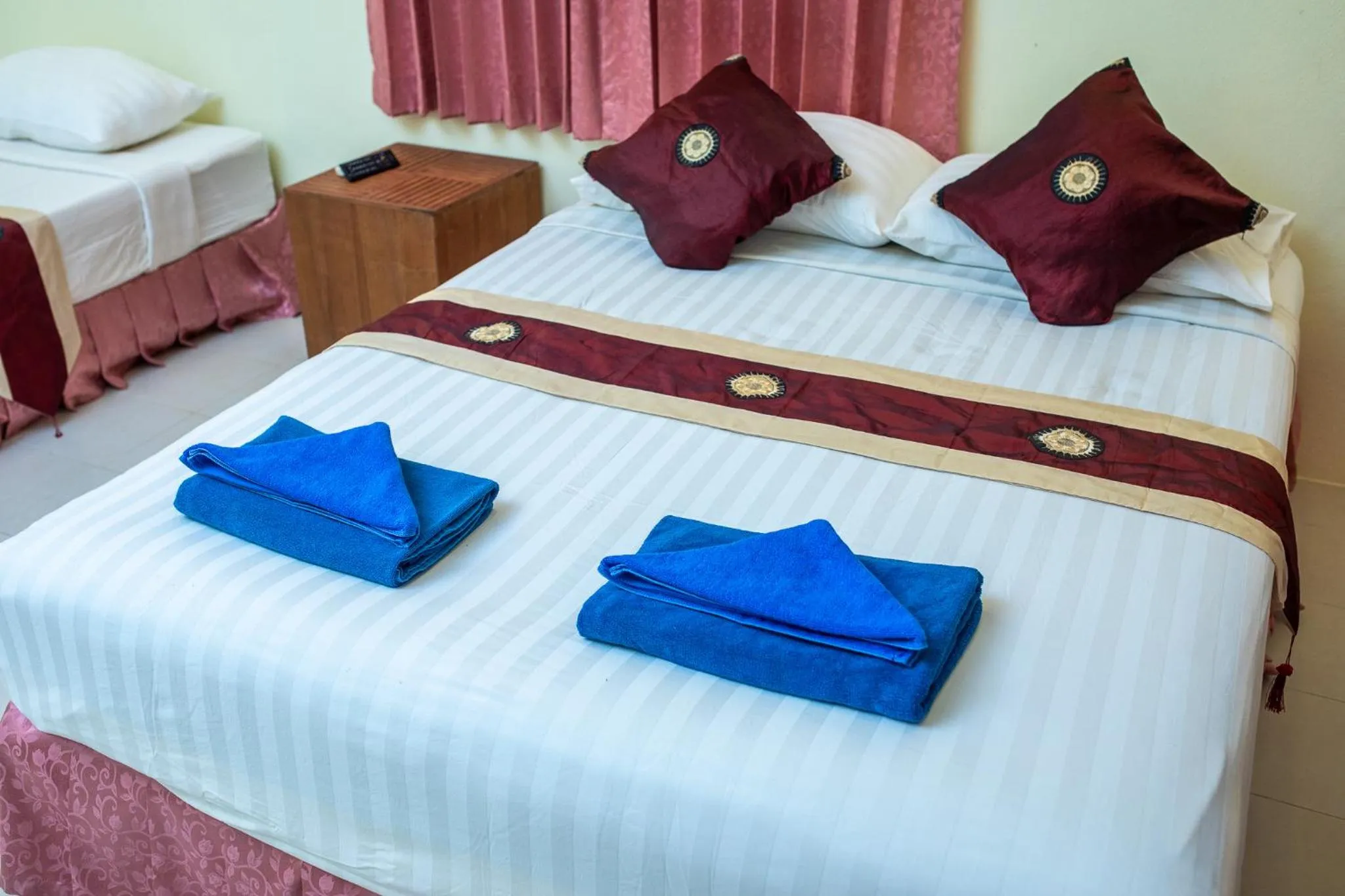 Bed in Rung Arun Resort