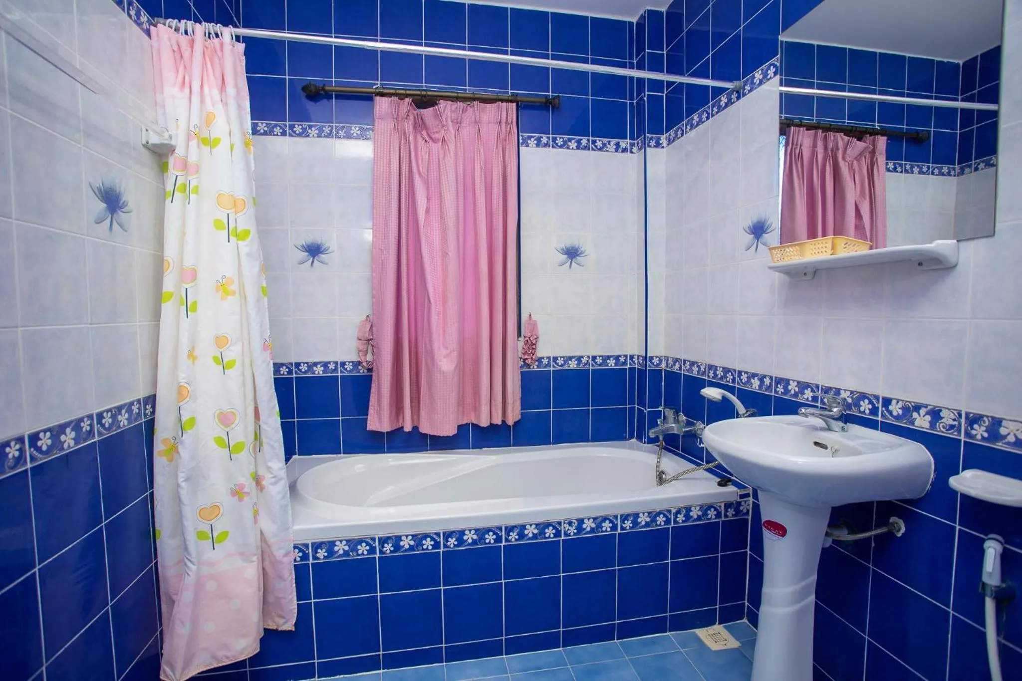 Bathroom in Rung Arun Resort