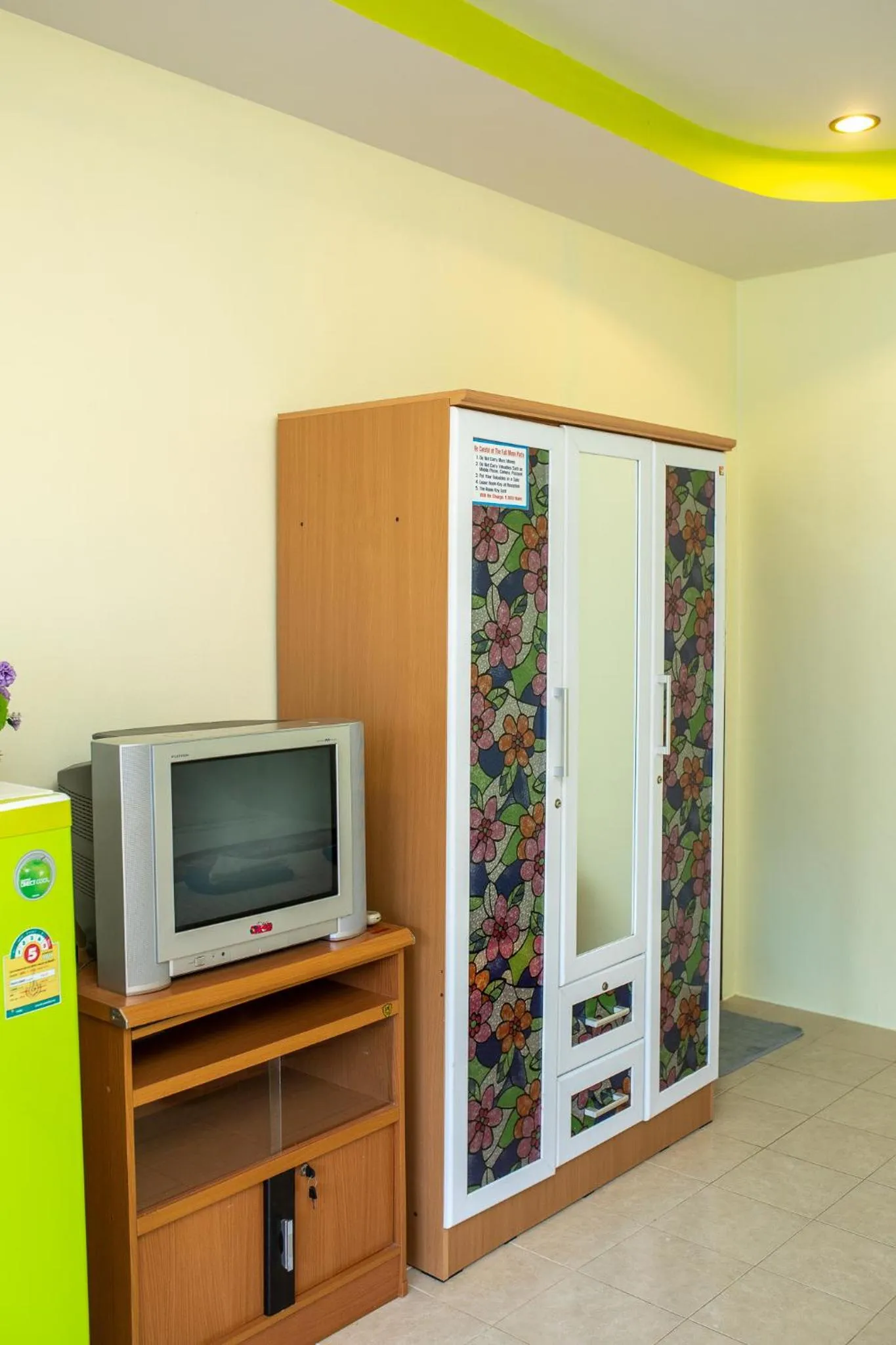 Photo of the whole room in Rung Arun Resort