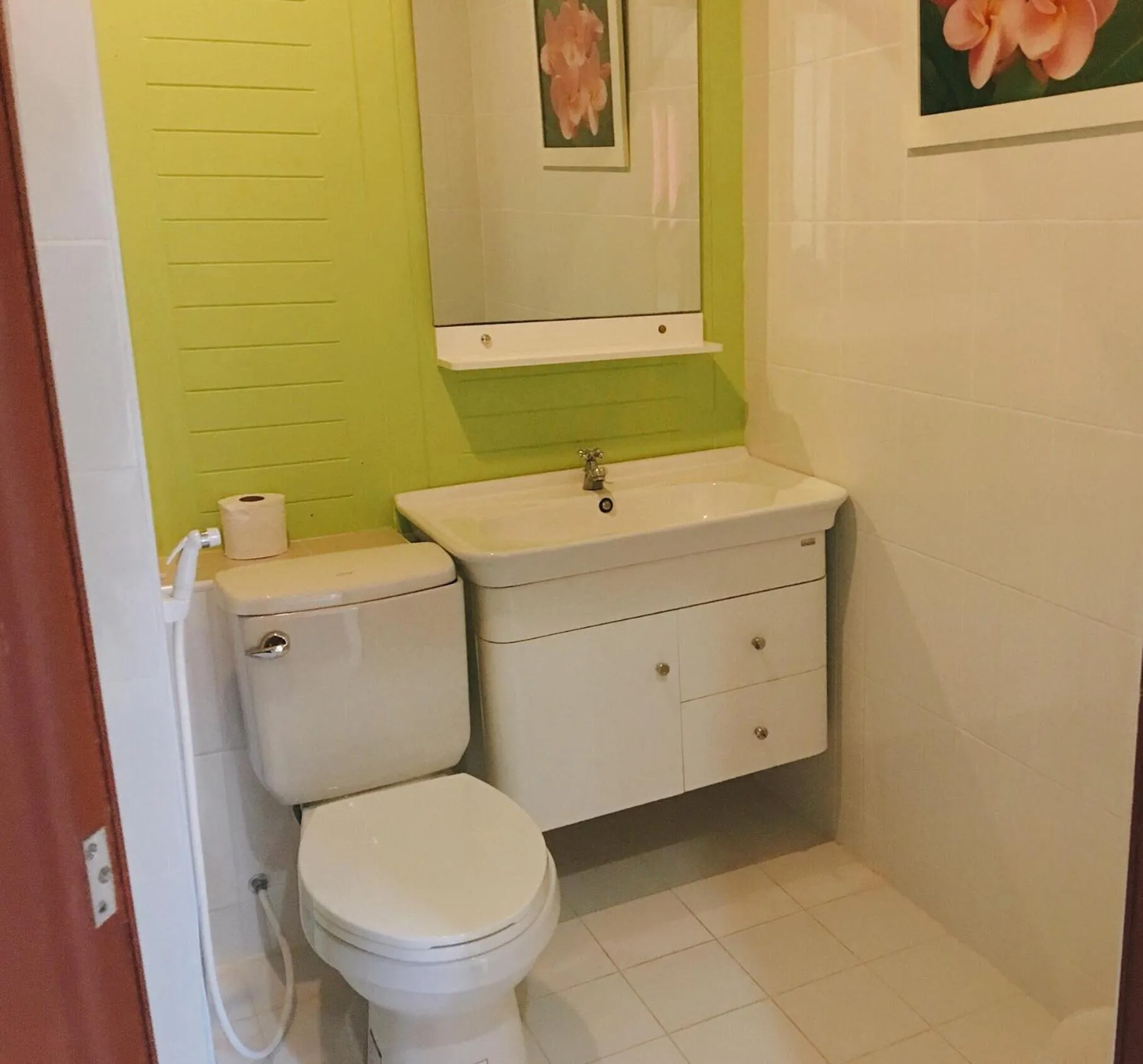 Restaurant/places to eat in Rung Arun Resort